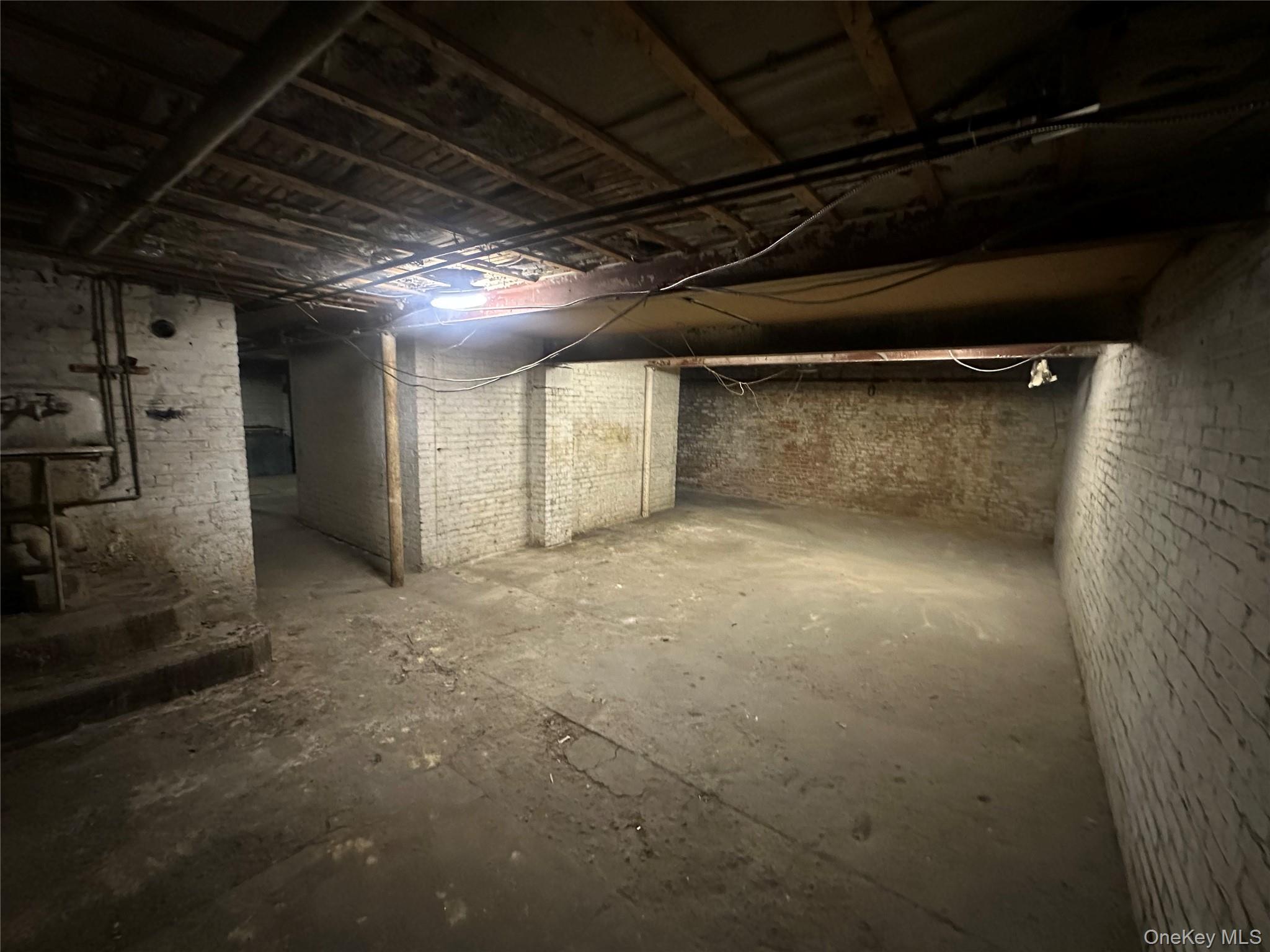 45 North Village Avenue, Rockville Centre, NY 11570