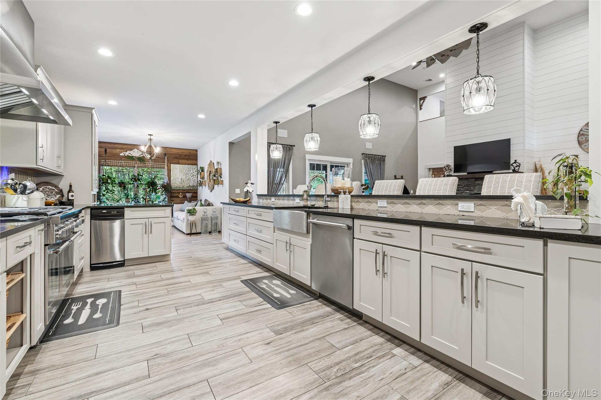 20 Jonah Road, Miller Place, NY 11764