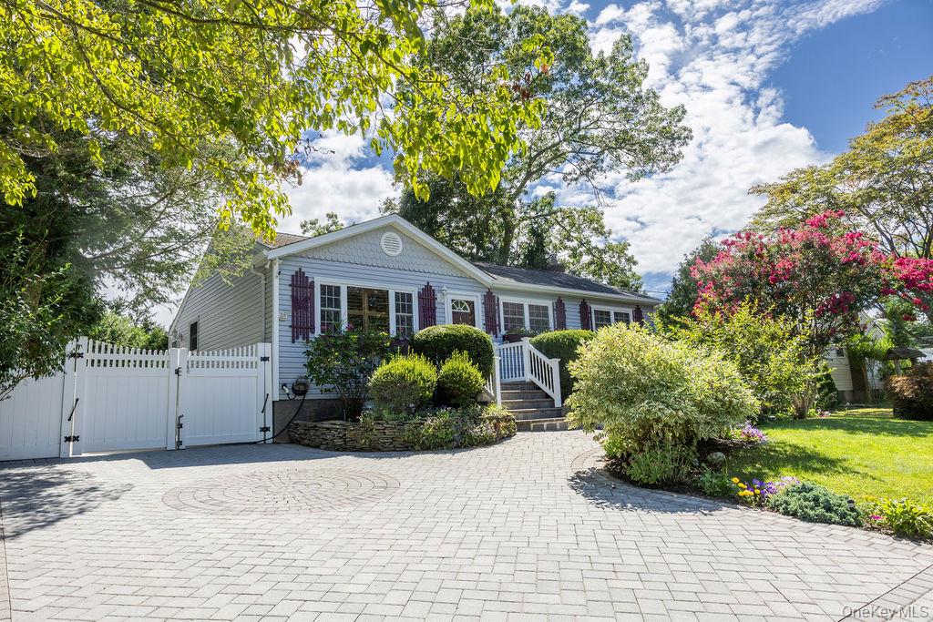 1 Dillon Avenue, Port Jefferson Station, NY 11776