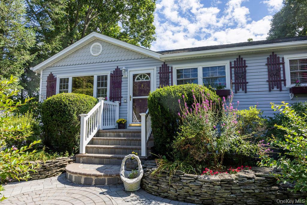 1 Dillon Avenue, Port Jefferson Station, NY 11776