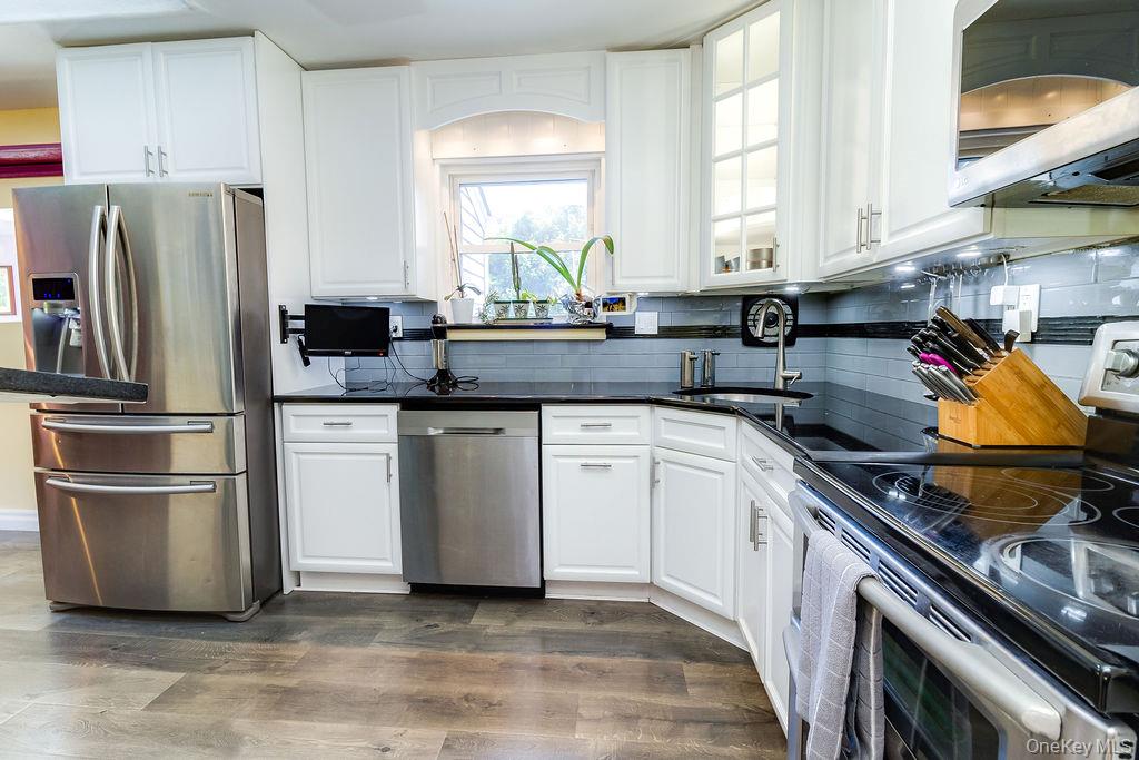 1 Dillon Avenue, Port Jefferson Station, NY 11776