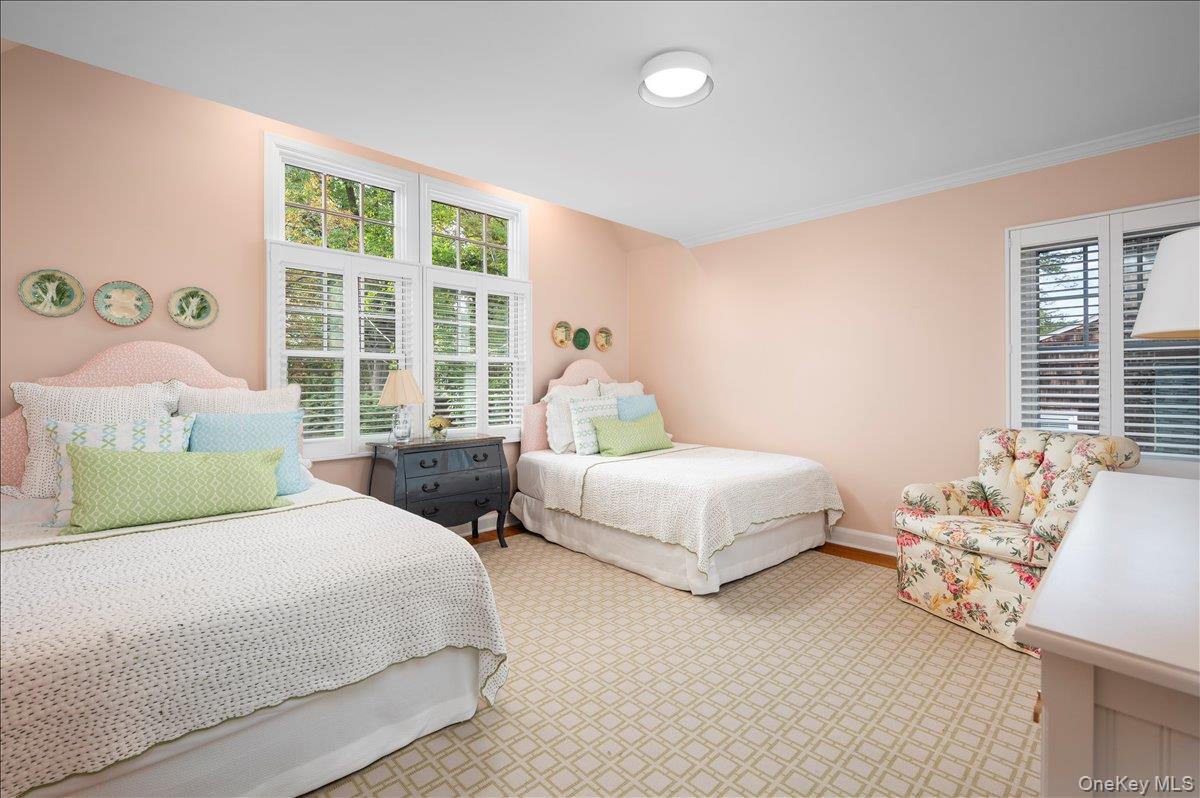 33 Pryer Lane, Larchmont, NY 10538