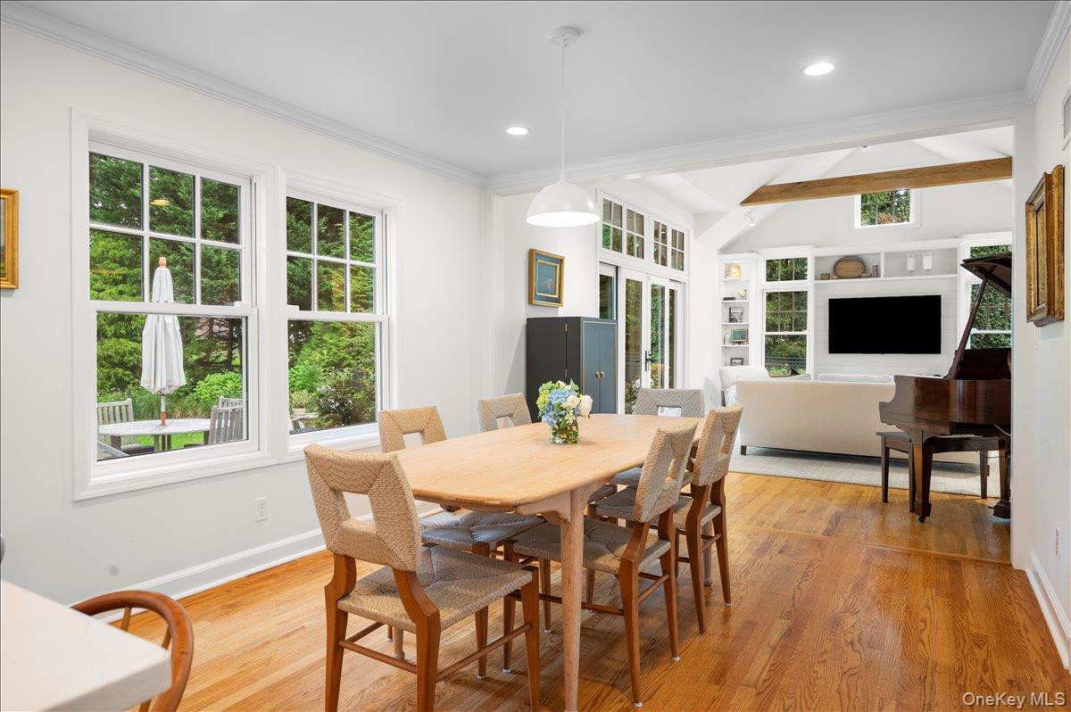 33 Pryer Lane, Larchmont, NY 10538