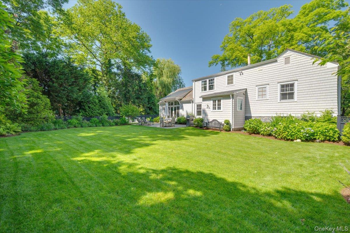 33 Pryer Lane, Larchmont, NY 10538