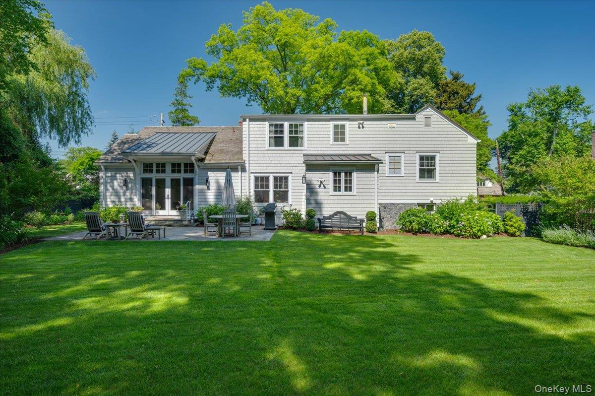 33 Pryer Lane, Larchmont, NY 10538