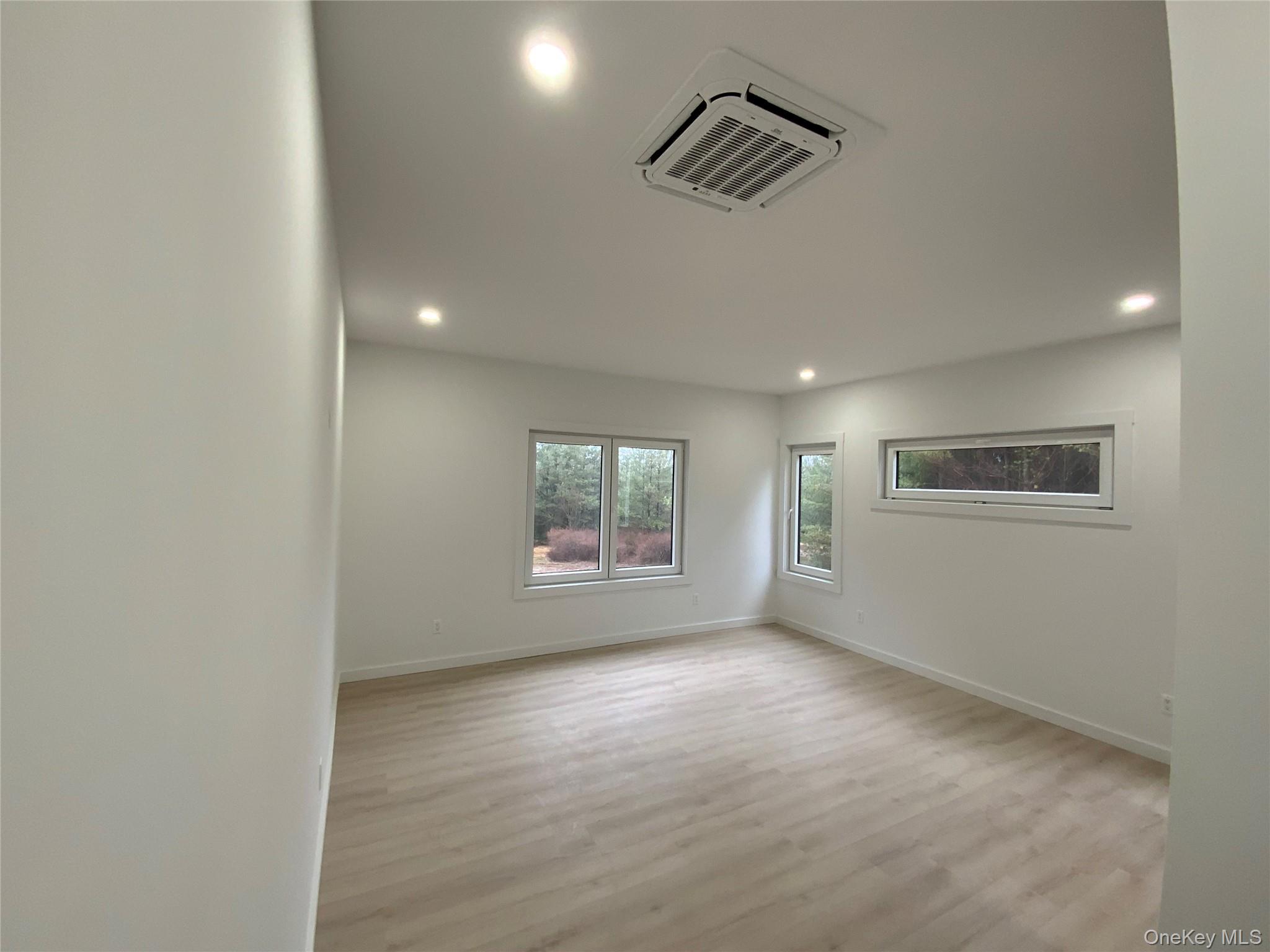 58 Dunn Town Road, Wurtsboro, NY 12790