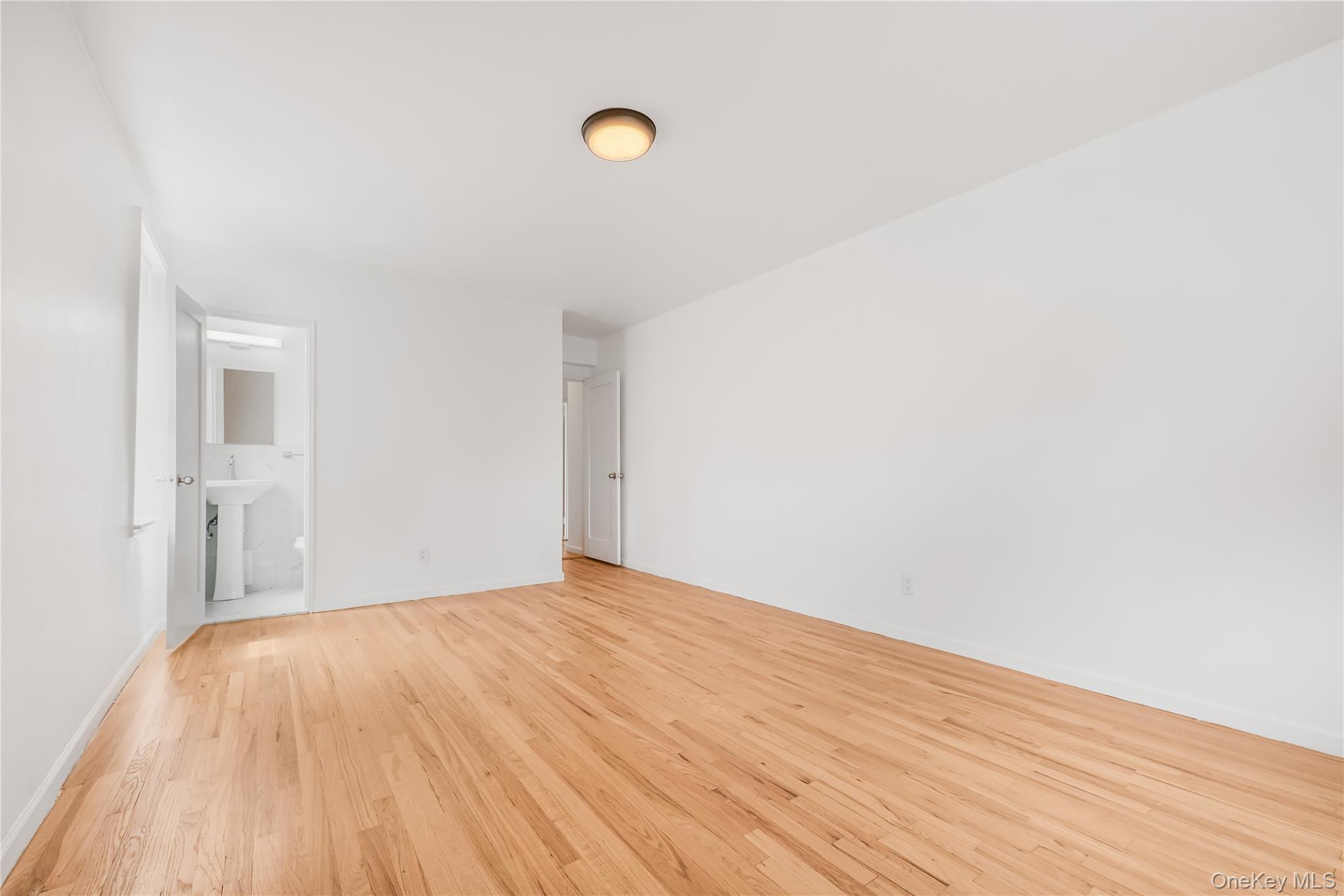 72-10 112 Street # 5H, Forest Hills, NY 11375