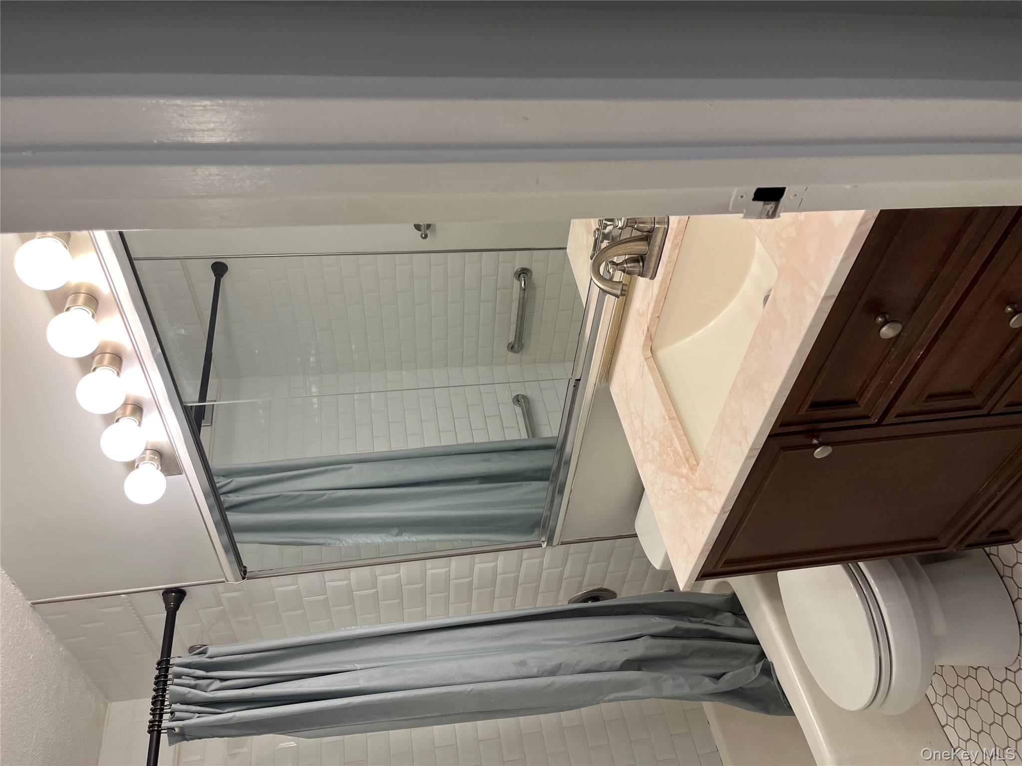 2 Bay Club Drive # 3H, Bayside, NY 11360