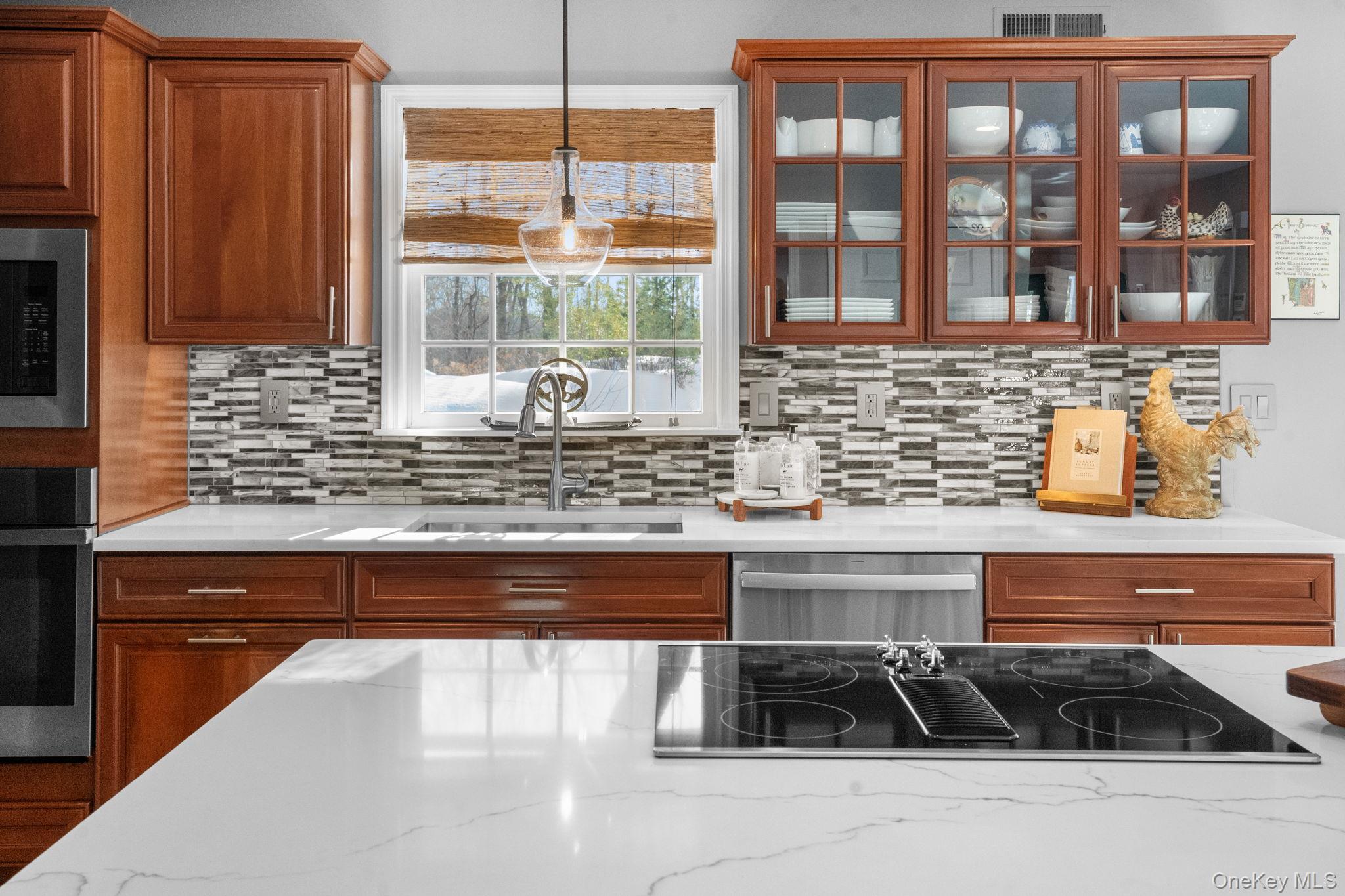 6 Ridge Circle, Mahopac, NY 10541