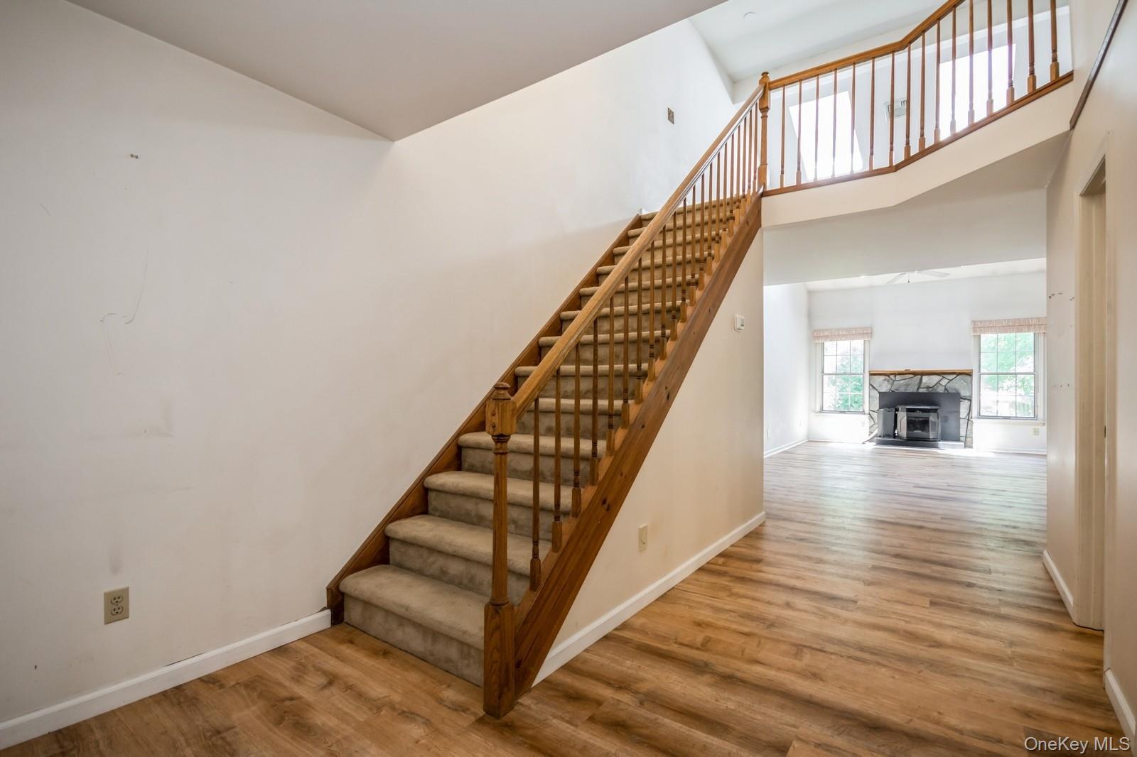 120 Pinebrook Drive, Hyde Park, NY 12538