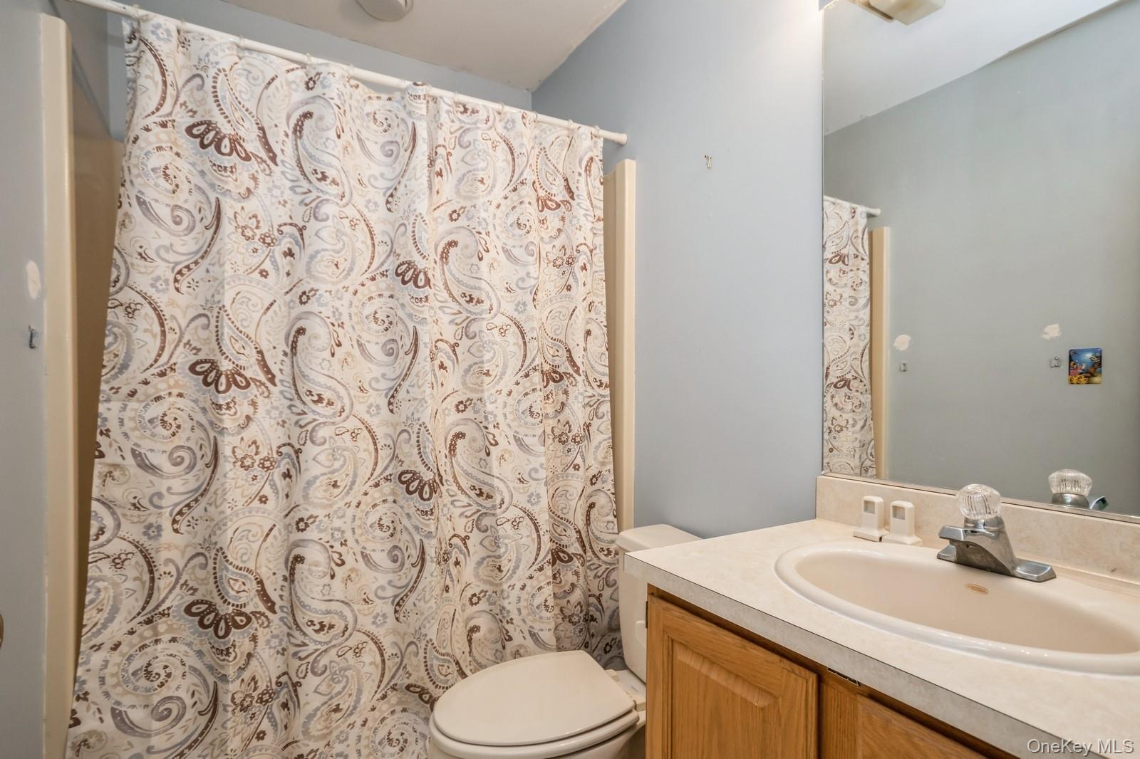 120 Pinebrook Drive, Hyde Park, NY 12538