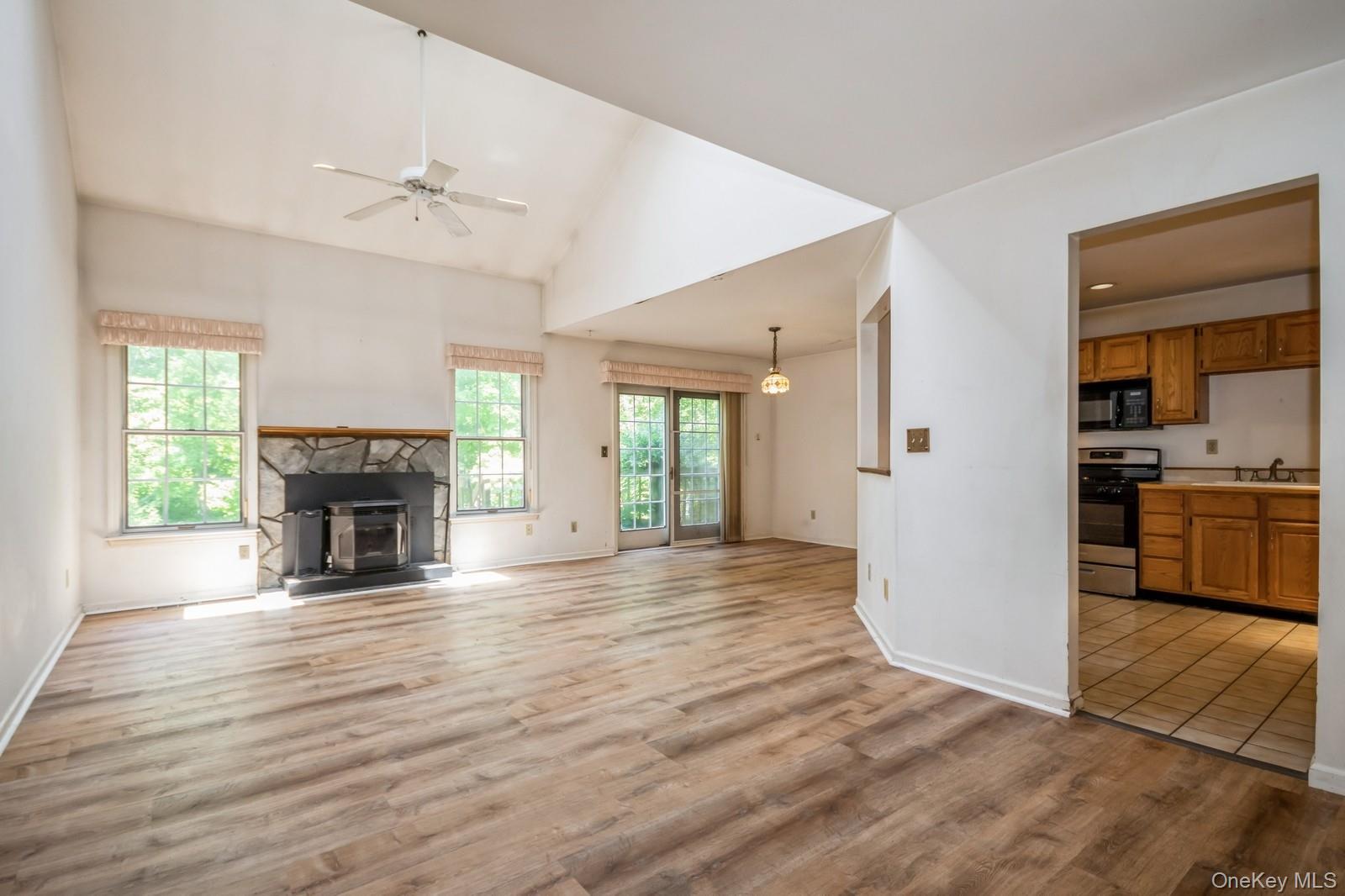 120 Pinebrook Drive, Hyde Park, NY 12538