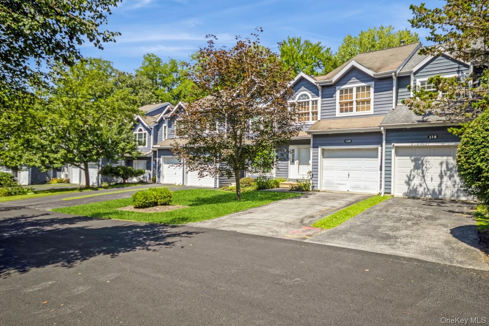 120 Pinebrook Drive, Hyde Park, NY 12538