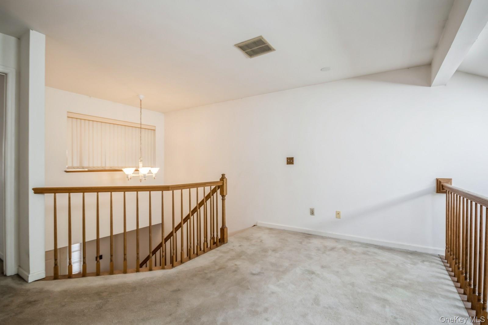 120 Pinebrook Drive, Hyde Park, NY 12538