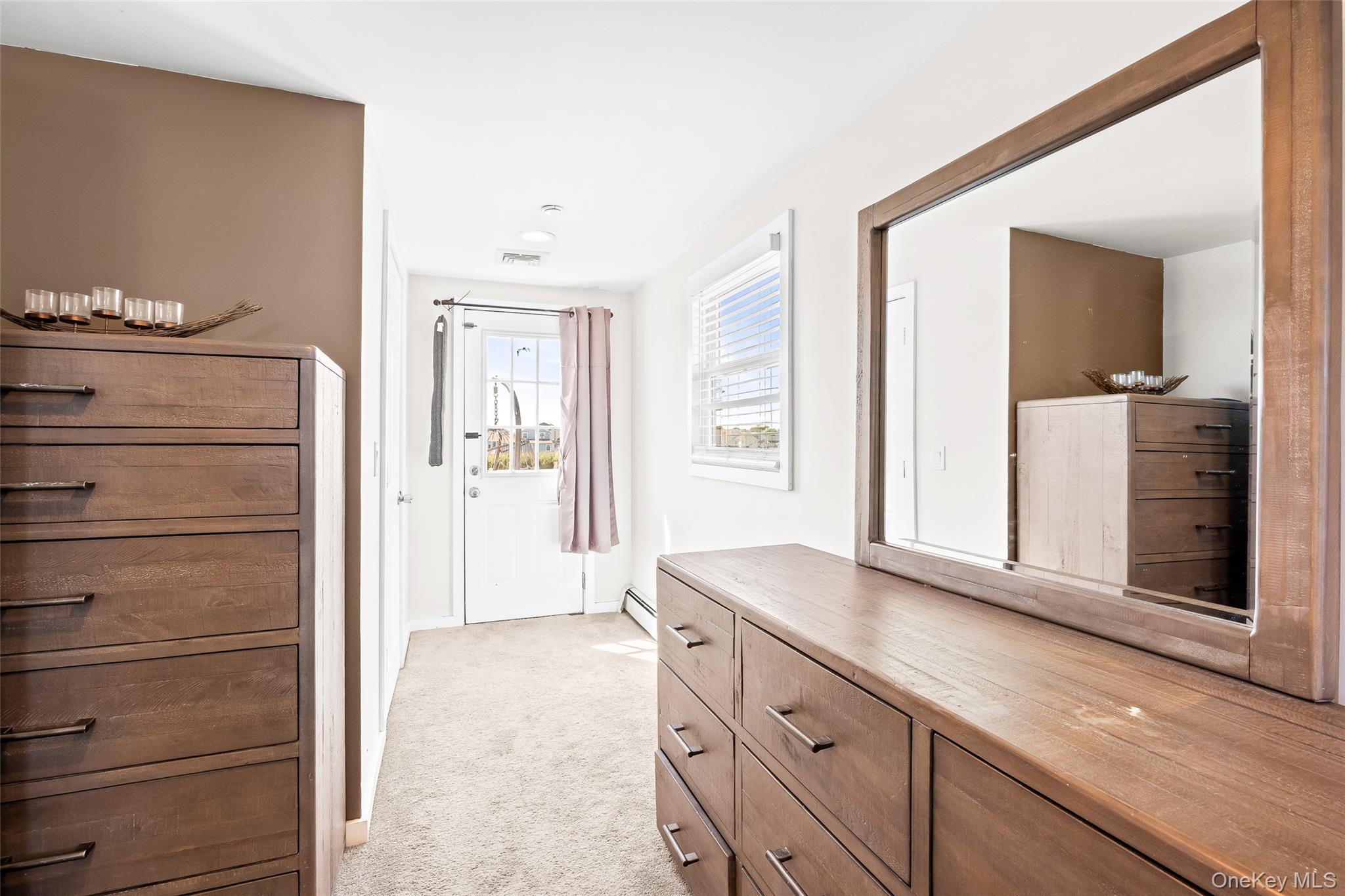 853 S Bay Street, Lindenhurst, NY 11757