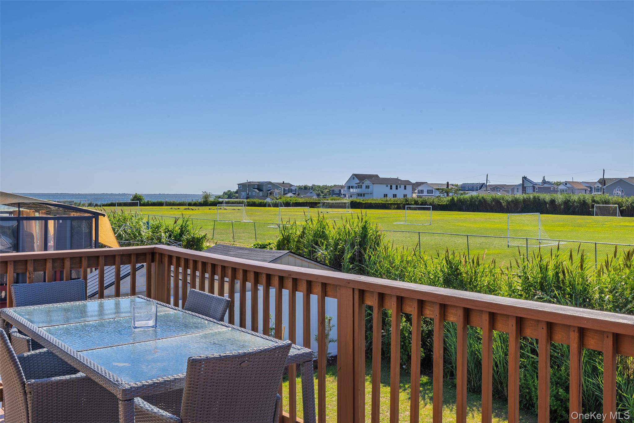 853 S Bay Street, Lindenhurst, NY 11757