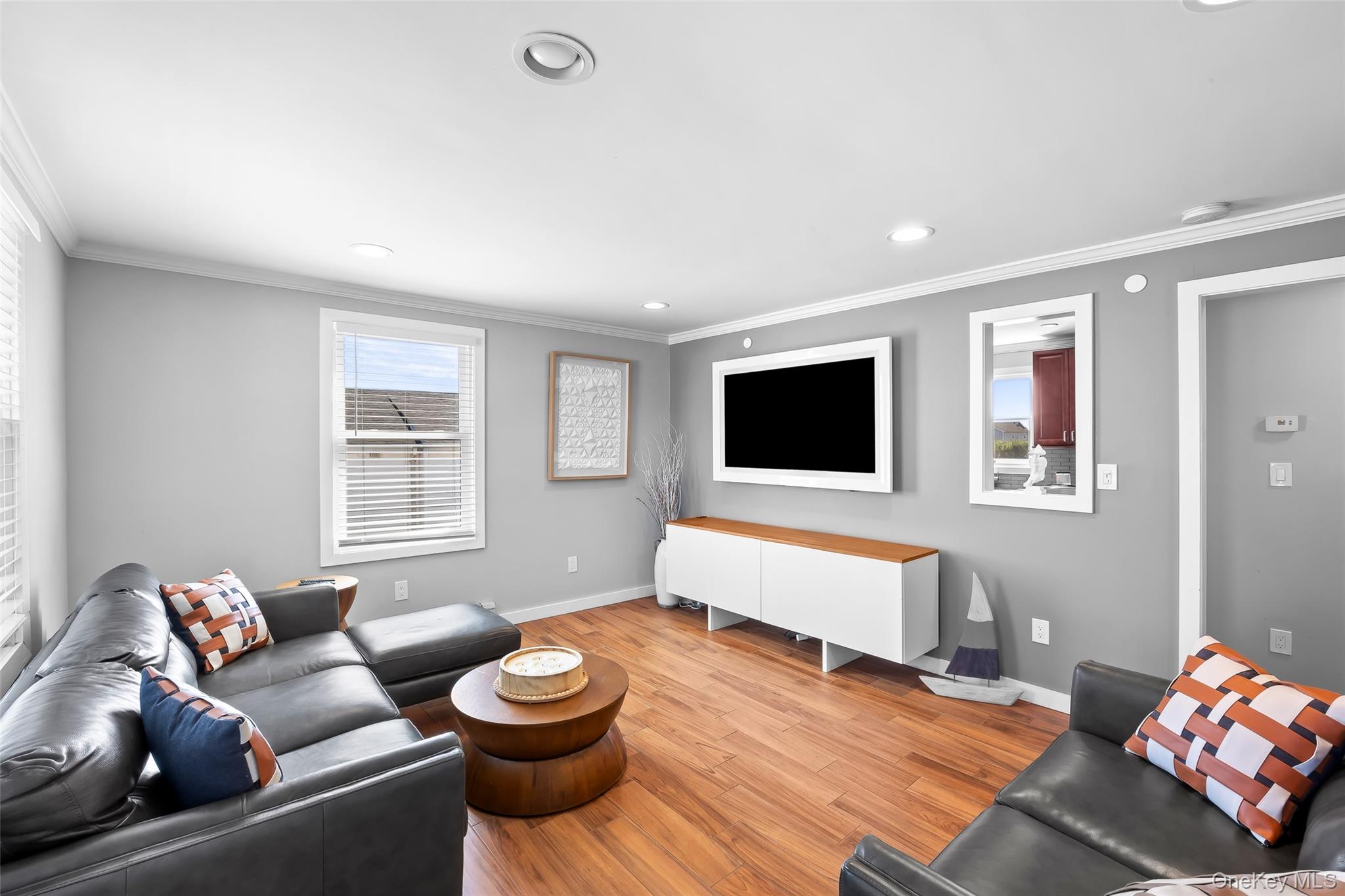 853 S Bay Street, Lindenhurst, NY 11757