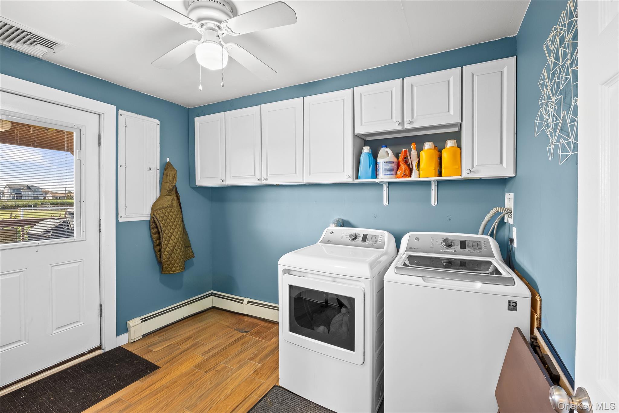 853 S Bay Street, Lindenhurst, NY 11757