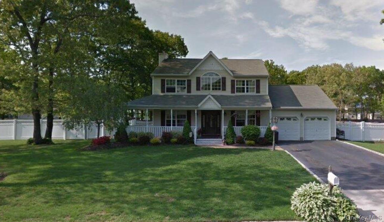 7 Oliver Street, Port Jefferson Station, NY 11776