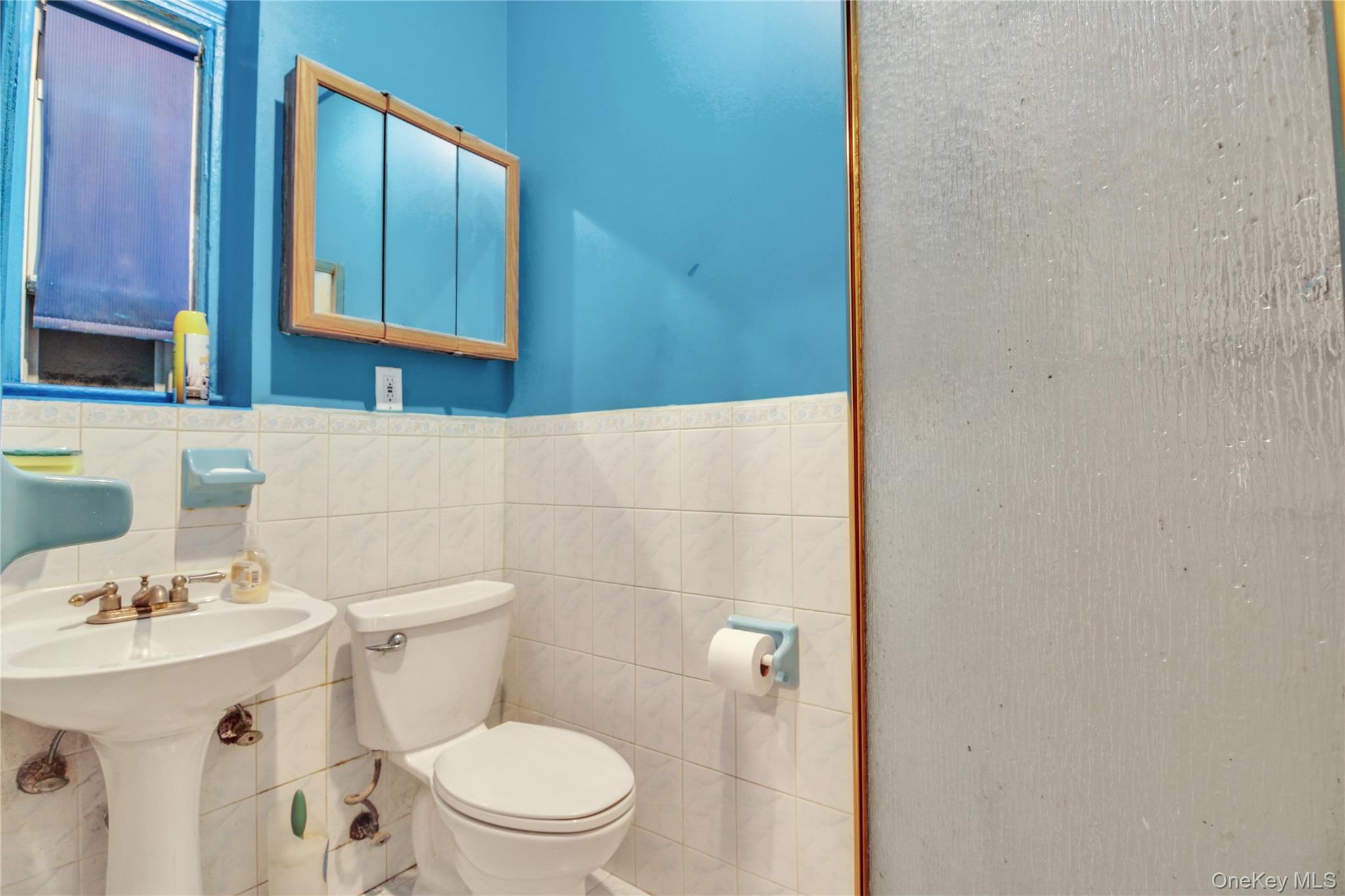 2308 31 Drive, Astoria, NY 11106