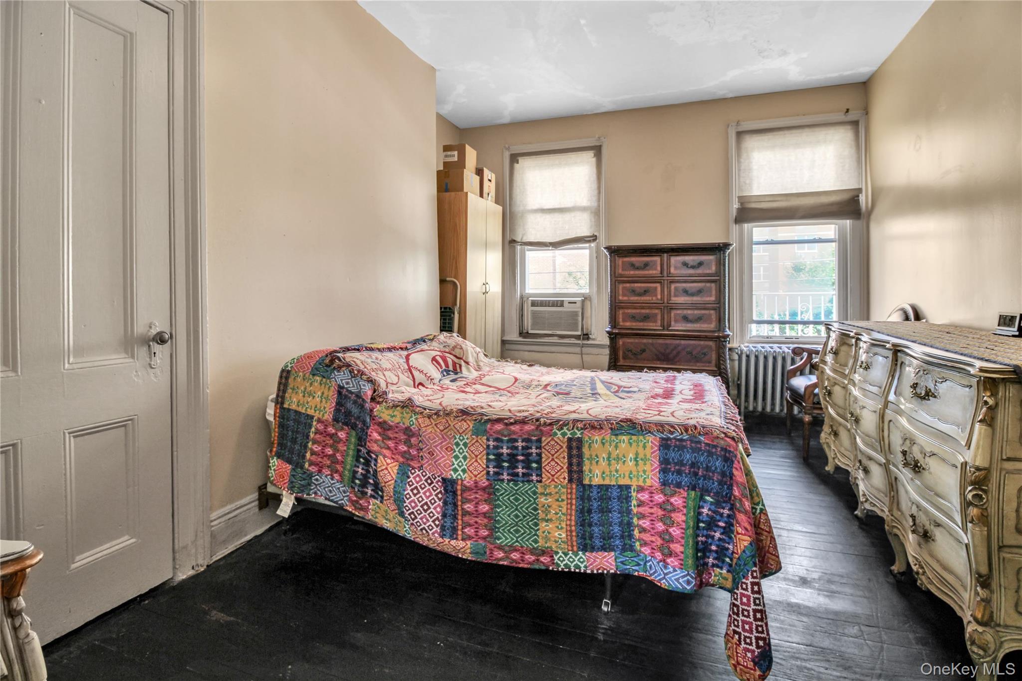 2308 31 Drive, Astoria, NY 11106