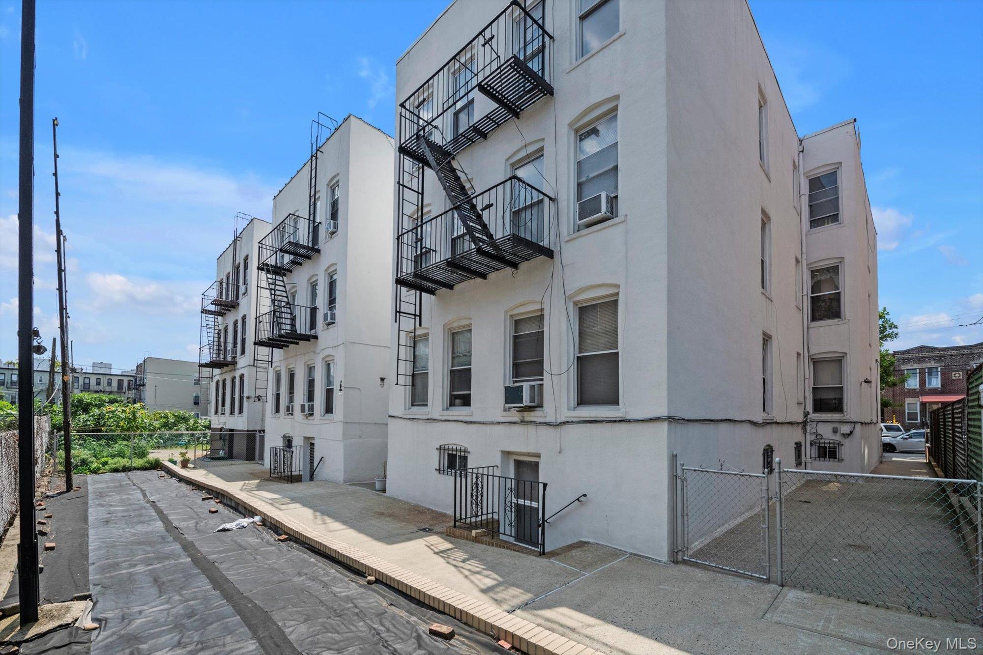 2827 46th Street, Astoria, NY 11103