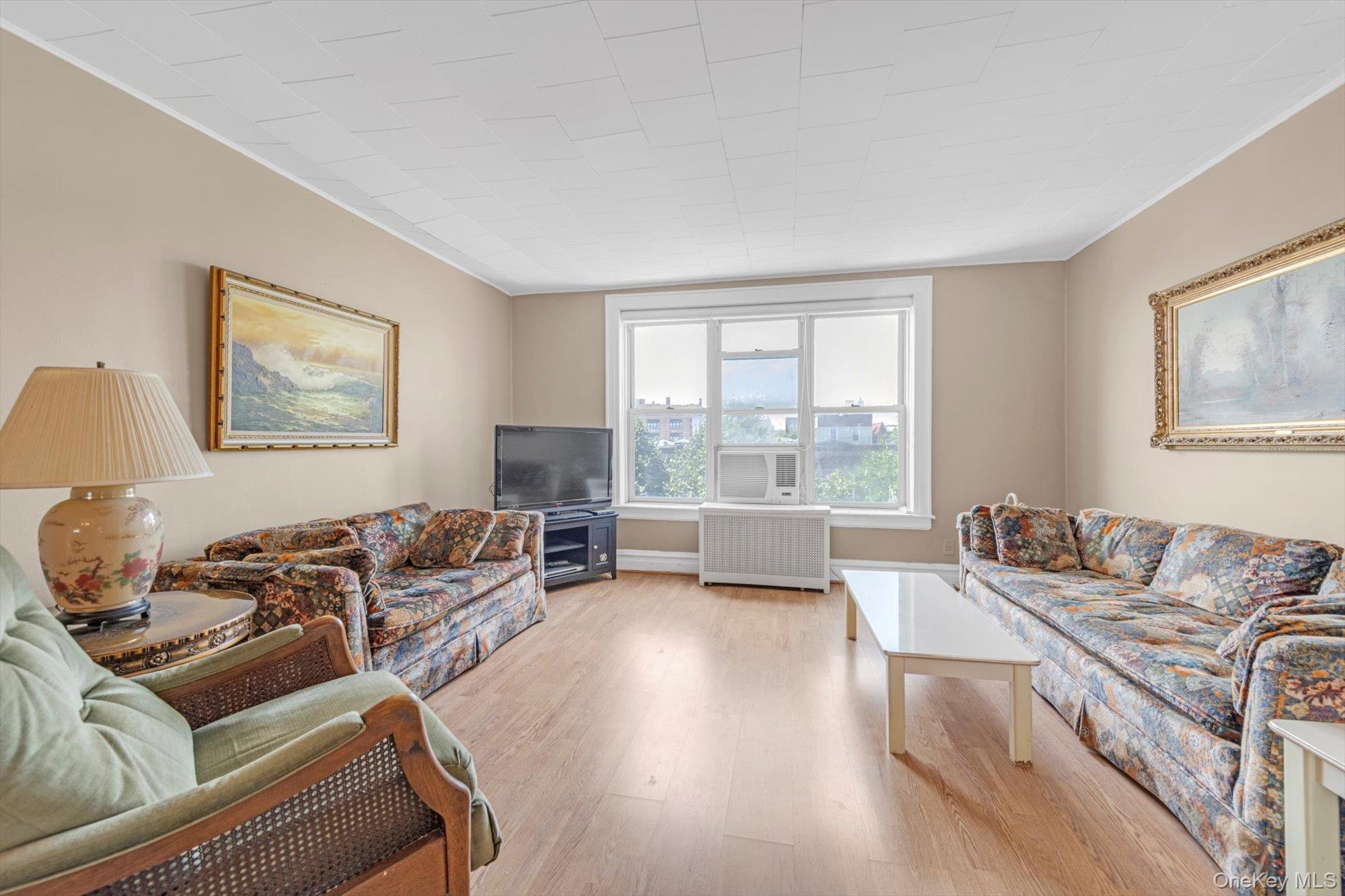 2827 46th Street, Astoria, NY 11103