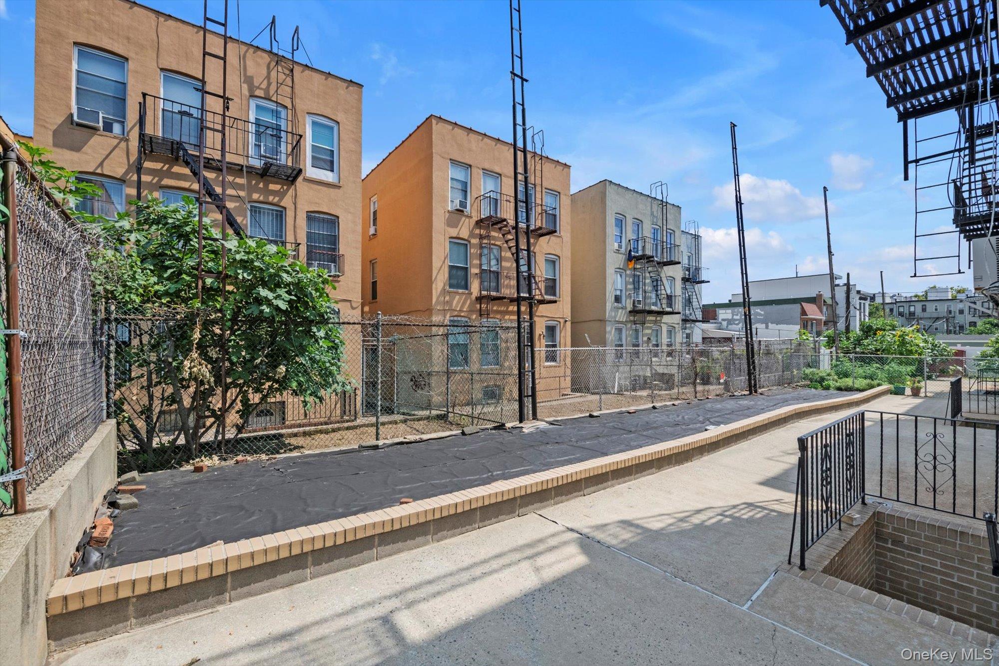 2827 46th Street, Astoria, NY 11103