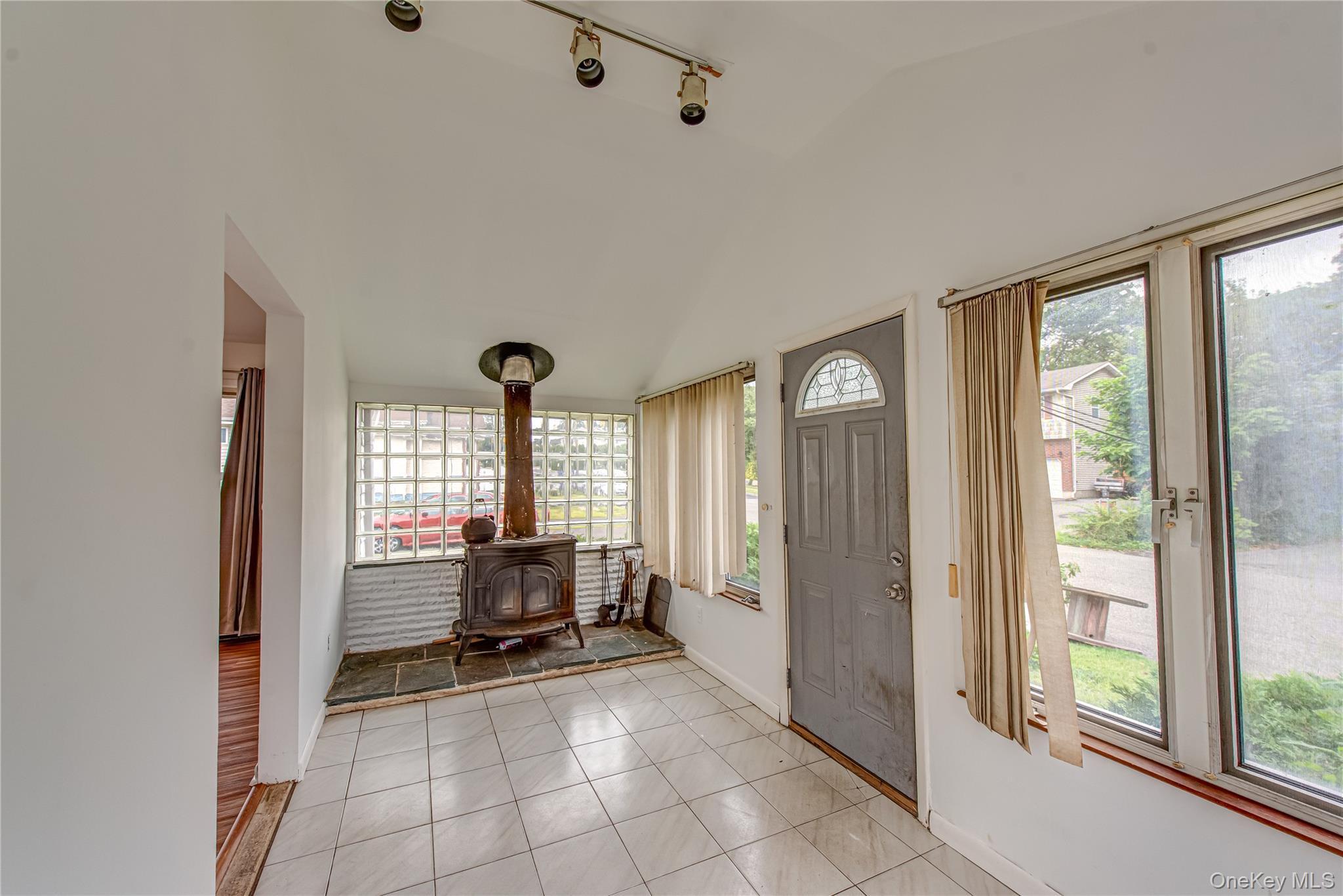 430 Richmond Boulevard, Ronkonkoma, NY 11779