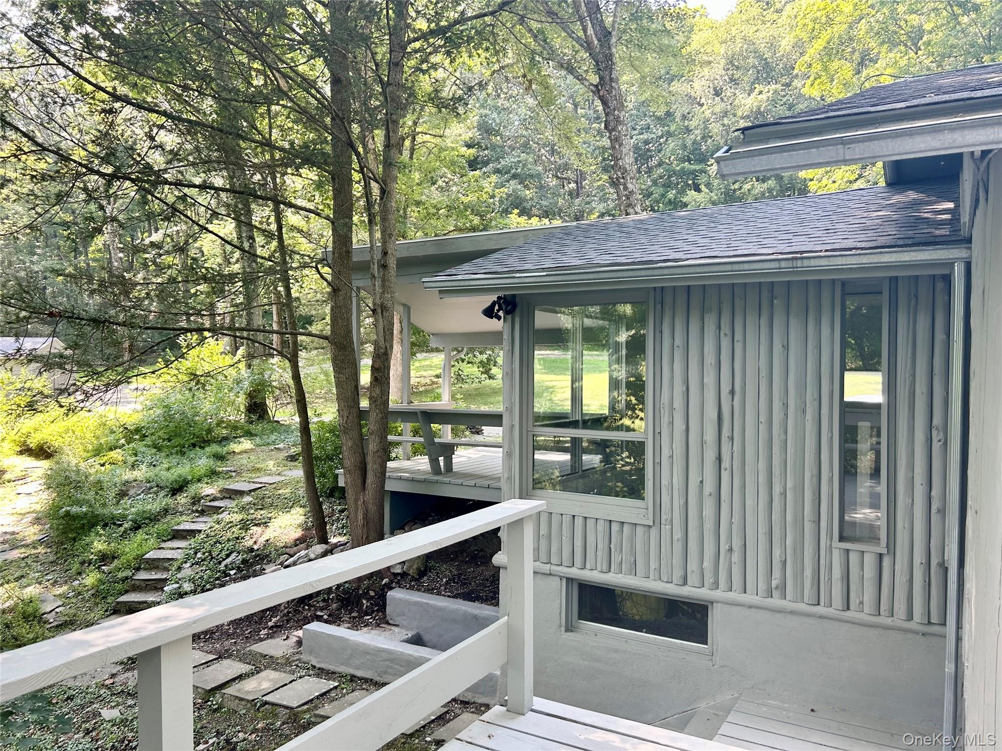 272 Drake Road, Pleasant Valley, NY 12569