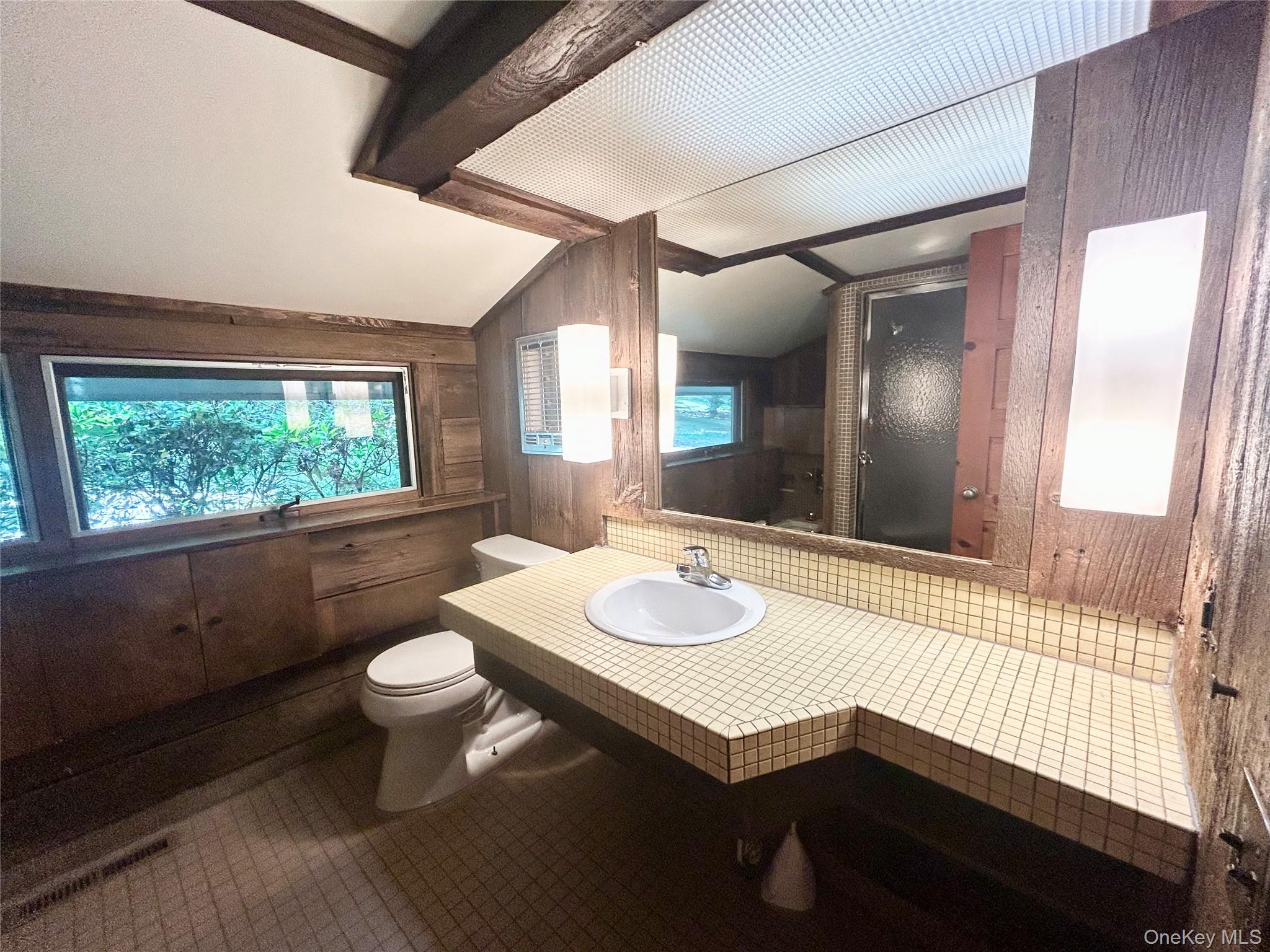 272 Drake Road, Pleasant Valley, NY 12569