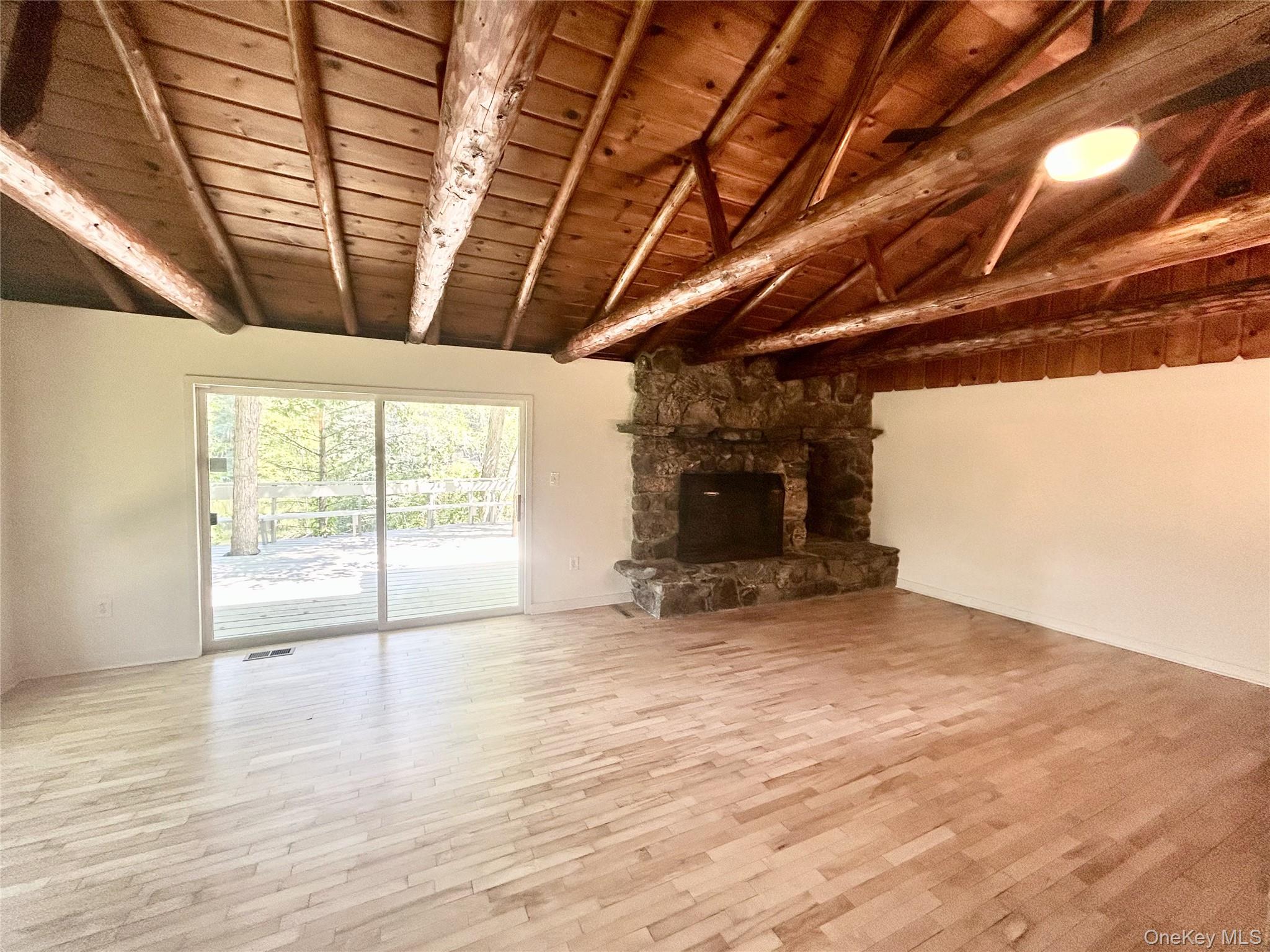 272 Drake Road, Pleasant Valley, NY 12569