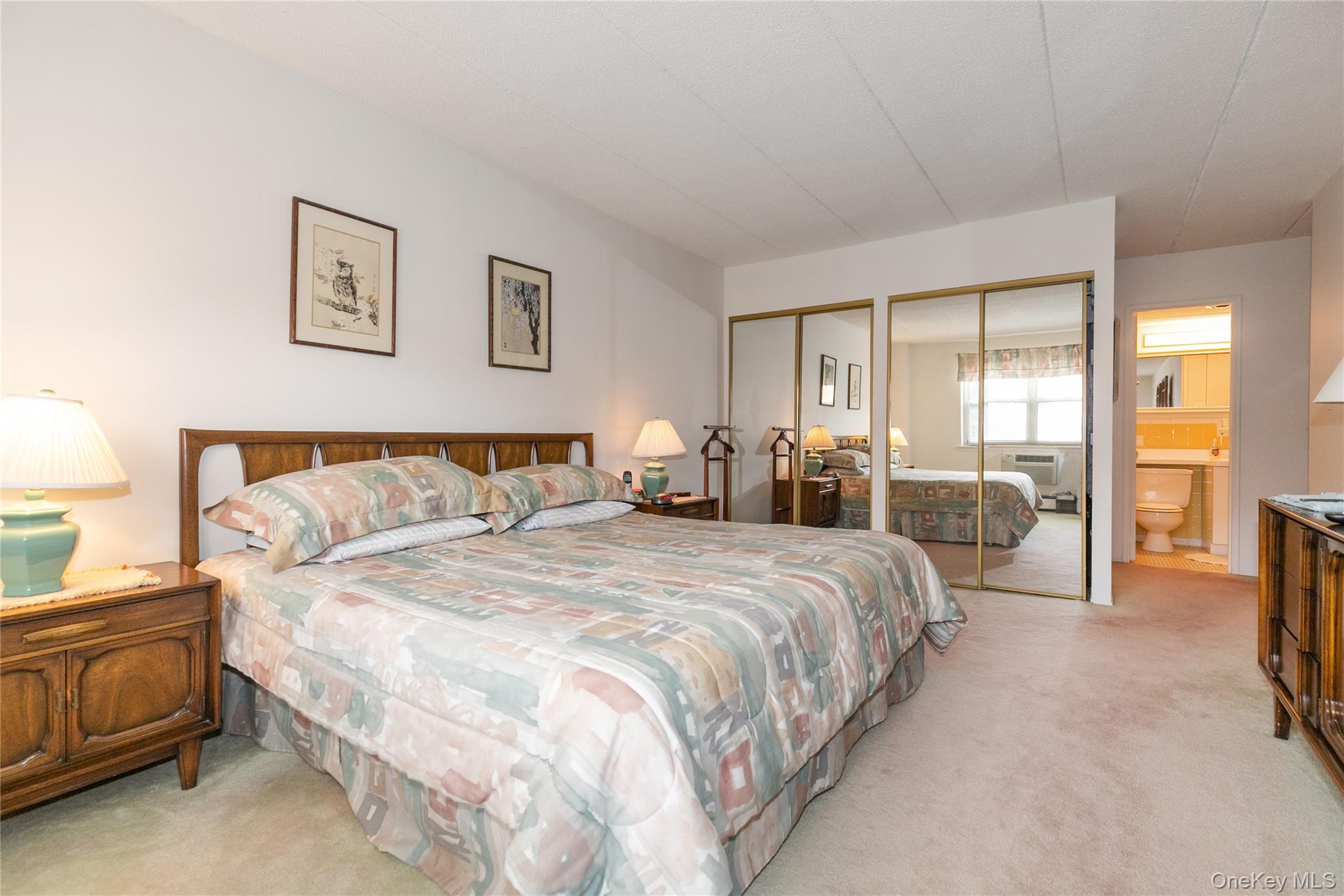 10 Ipswich Avenue # Apt. 3I, Great Neck, NY 11021