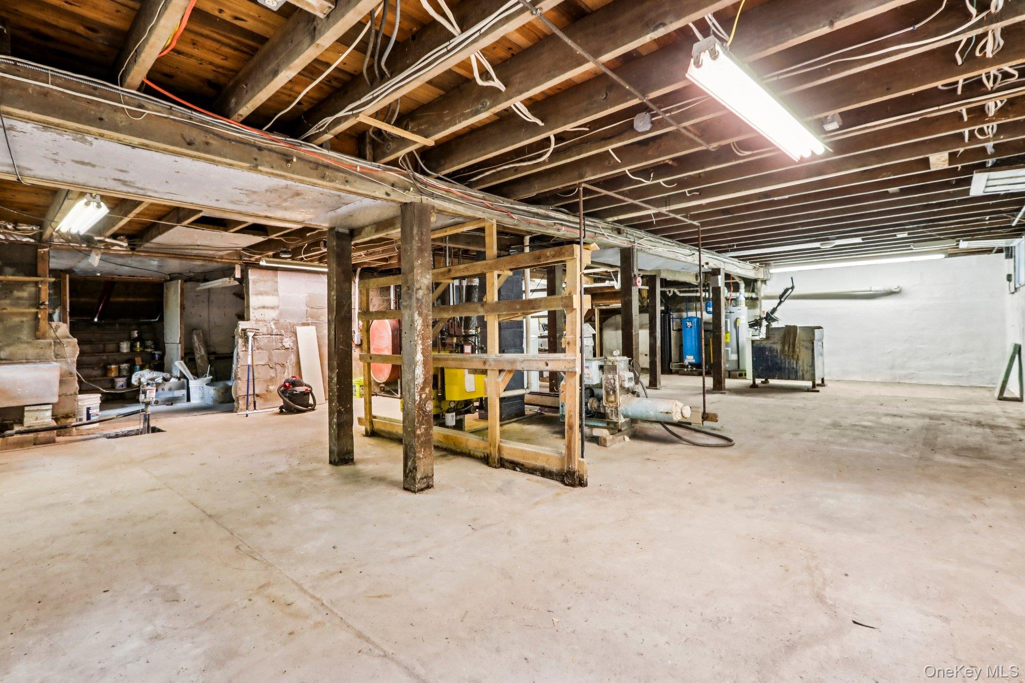 4320 Us Highway 209, Stone Ridge, NY 12484