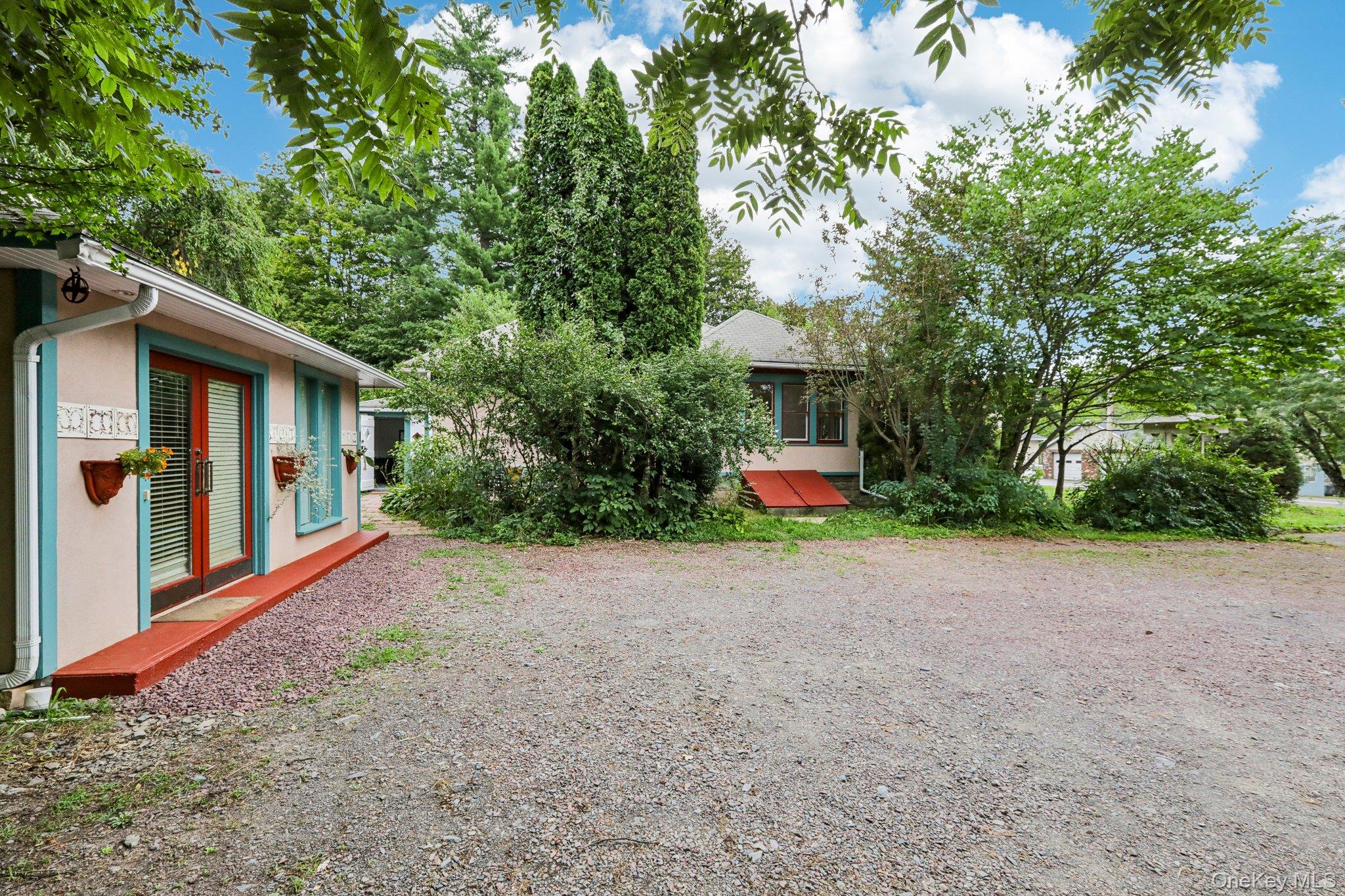 4320 Us Highway 209, Stone Ridge, NY 12484