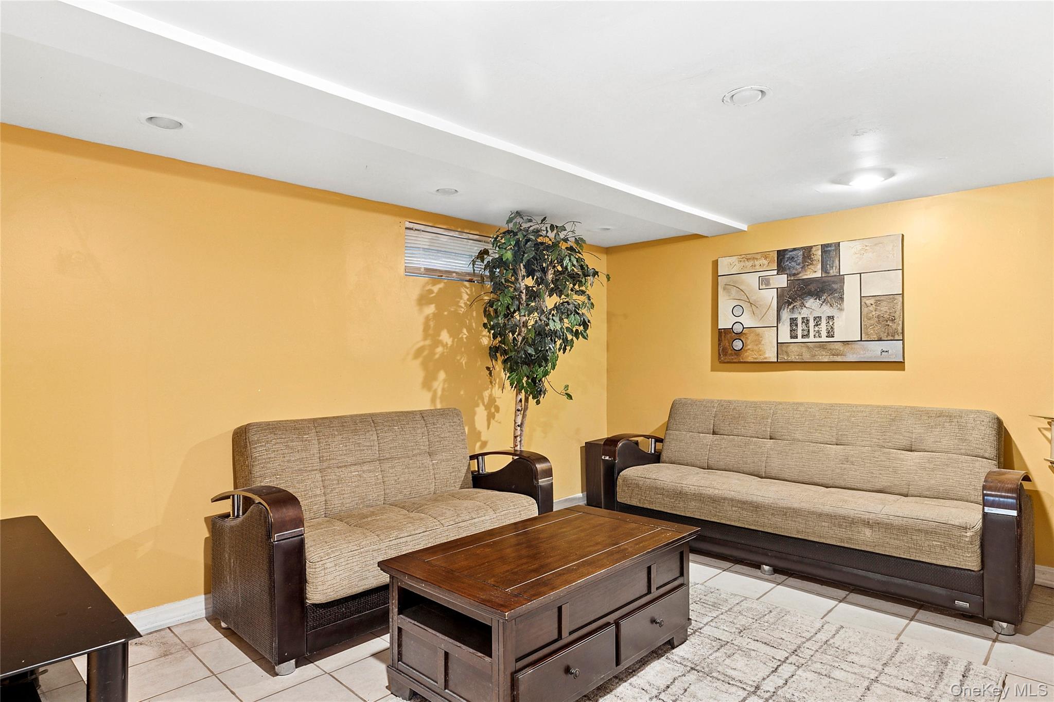 1600 Fire Avenue, Medford, NY 11763