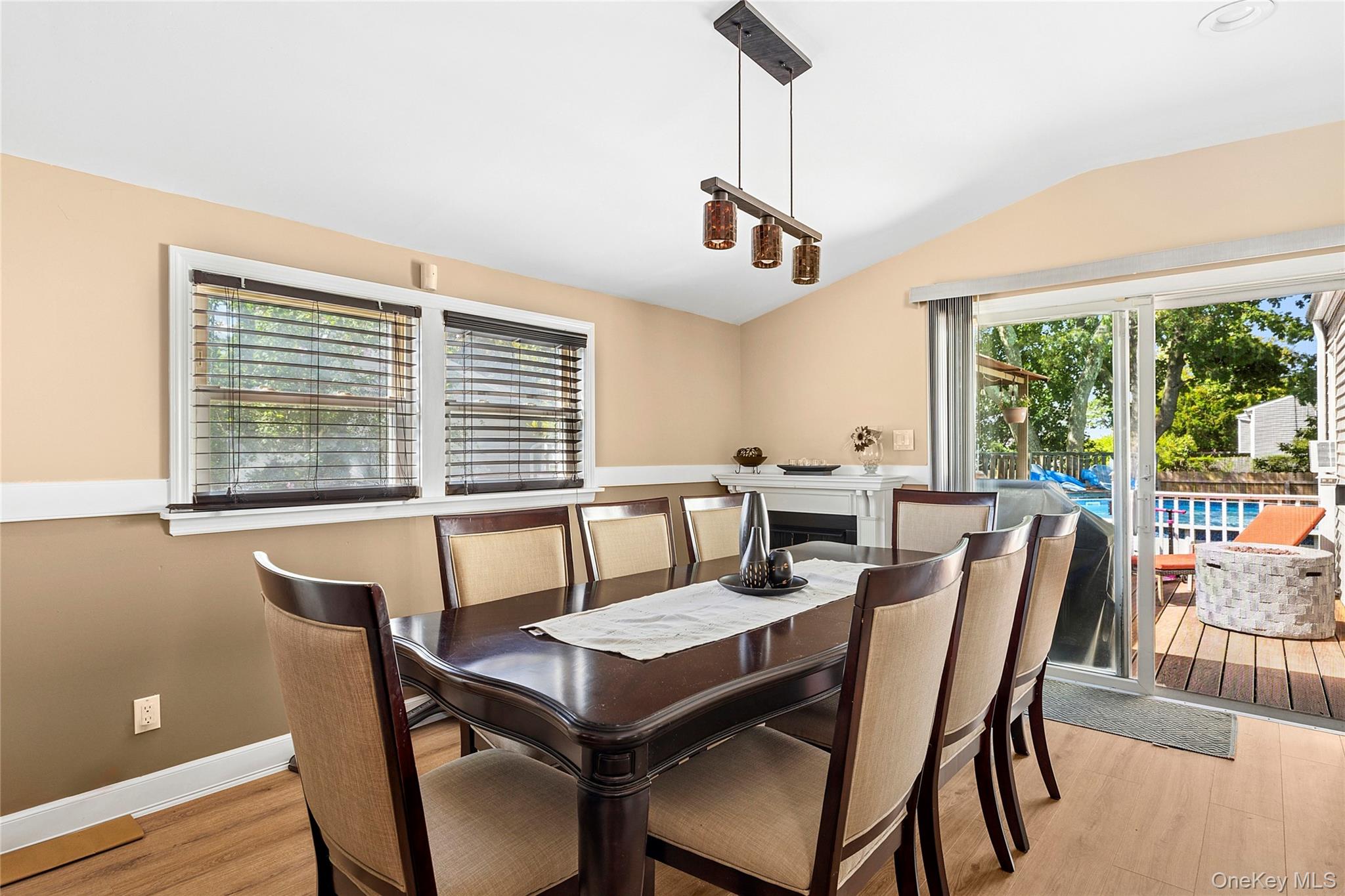 1600 Fire Avenue, Medford, NY 11763