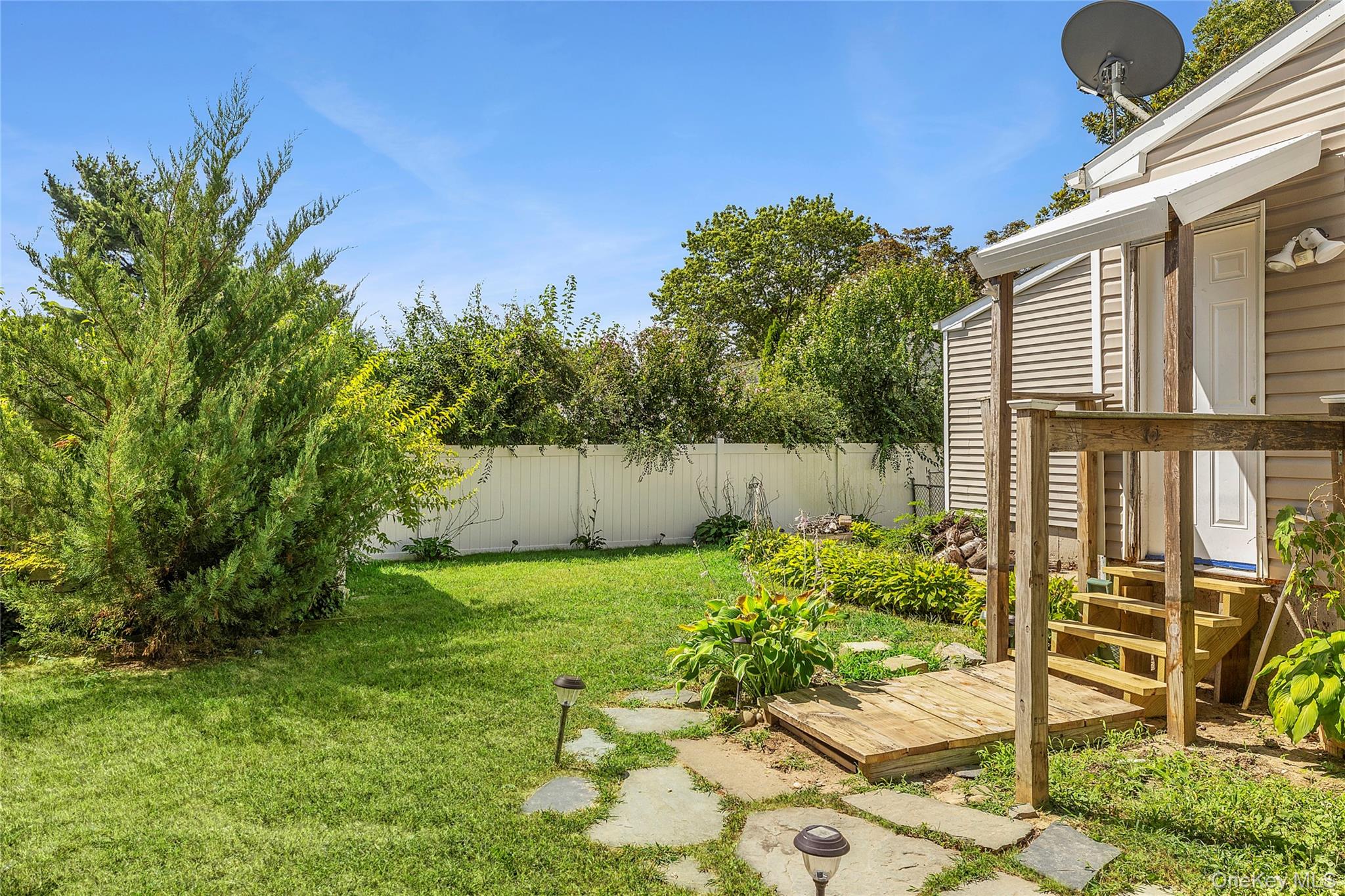 1600 Fire Avenue, Medford, NY 11763