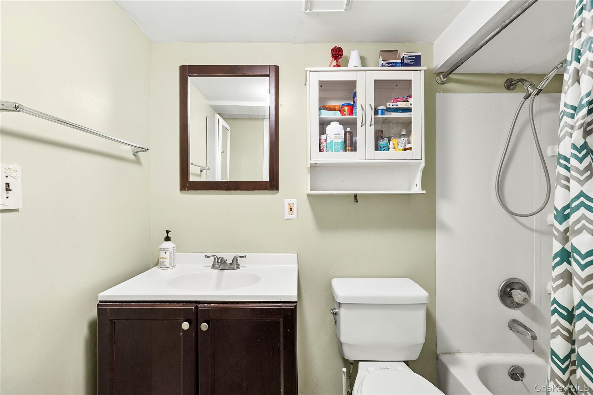 1600 Fire Avenue, Medford, NY 11763