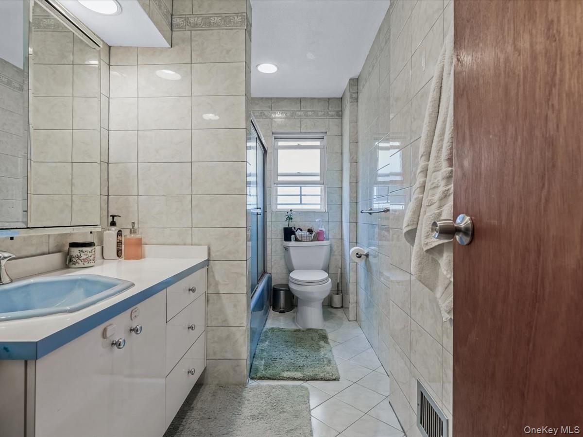 243-17 72nd Avenue, Douglaston, NY 11362