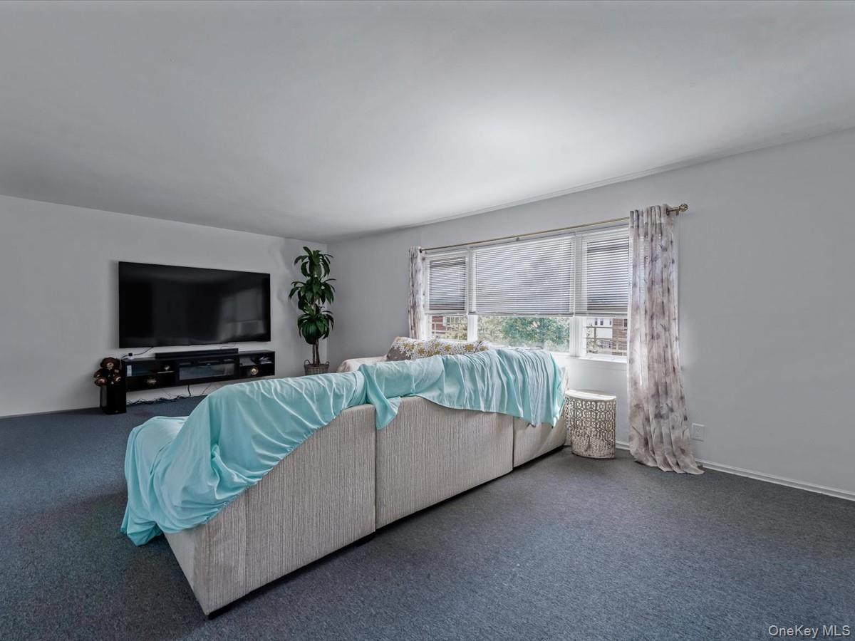 243-17 72nd Avenue, Douglaston, NY 11362