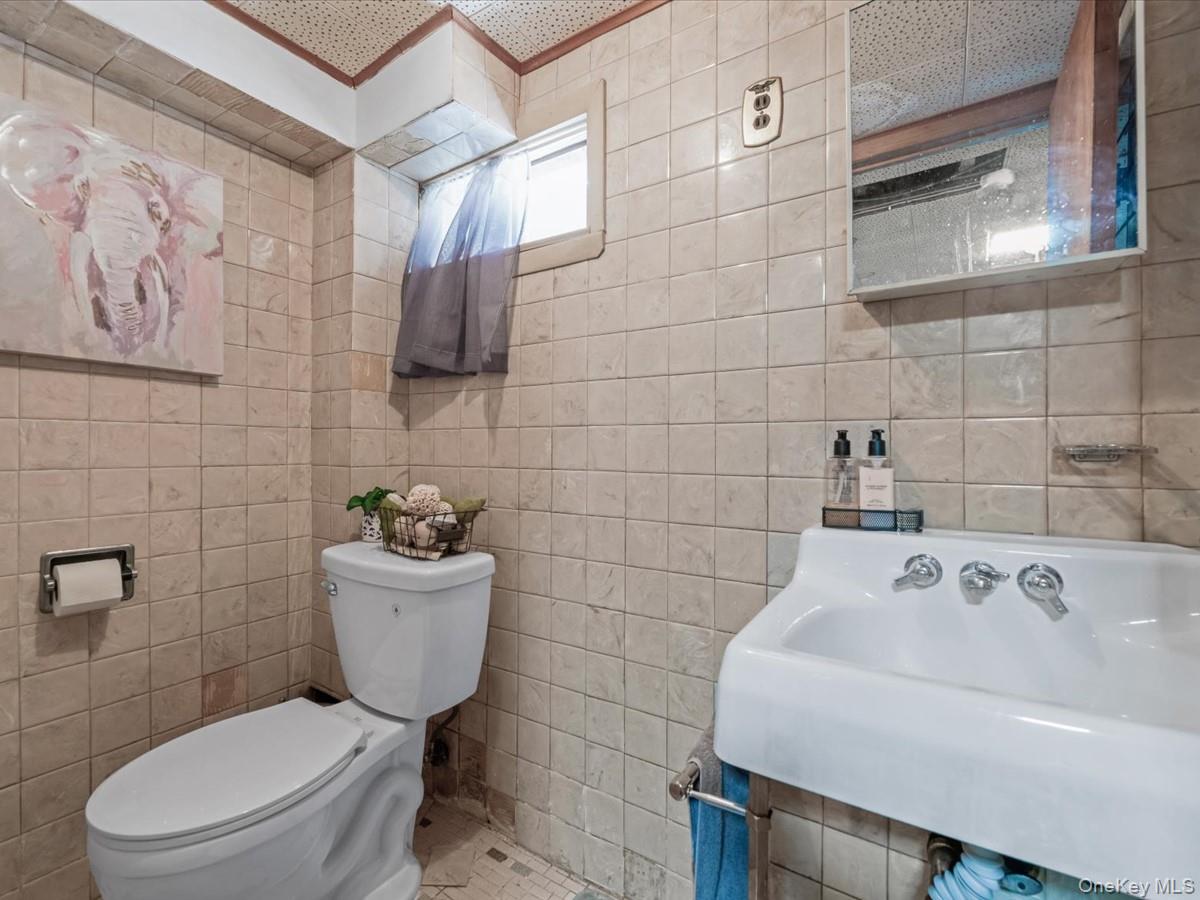 243-17 72nd Avenue, Douglaston, NY 11362