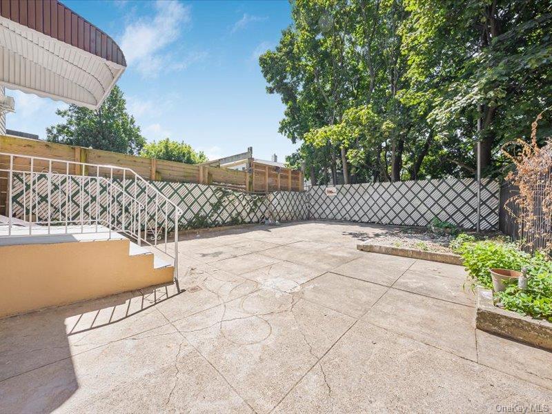 1438 E 95th Street, Brooklyn, NY 11236