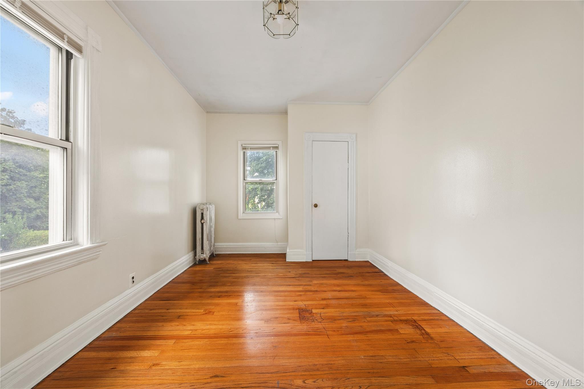 407 N Macquesten Parkway, Mount Vernon, NY 10552