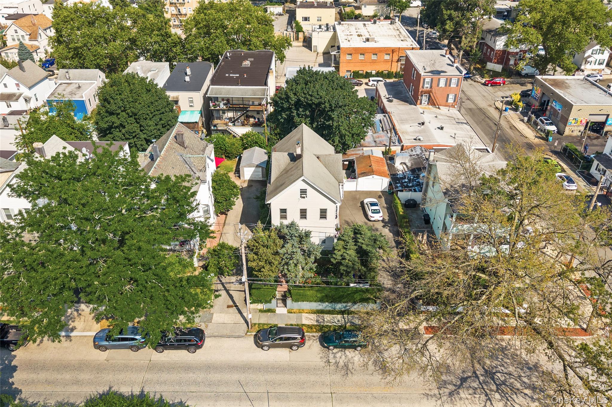 407 N Macquesten Parkway, Mount Vernon, NY 10552