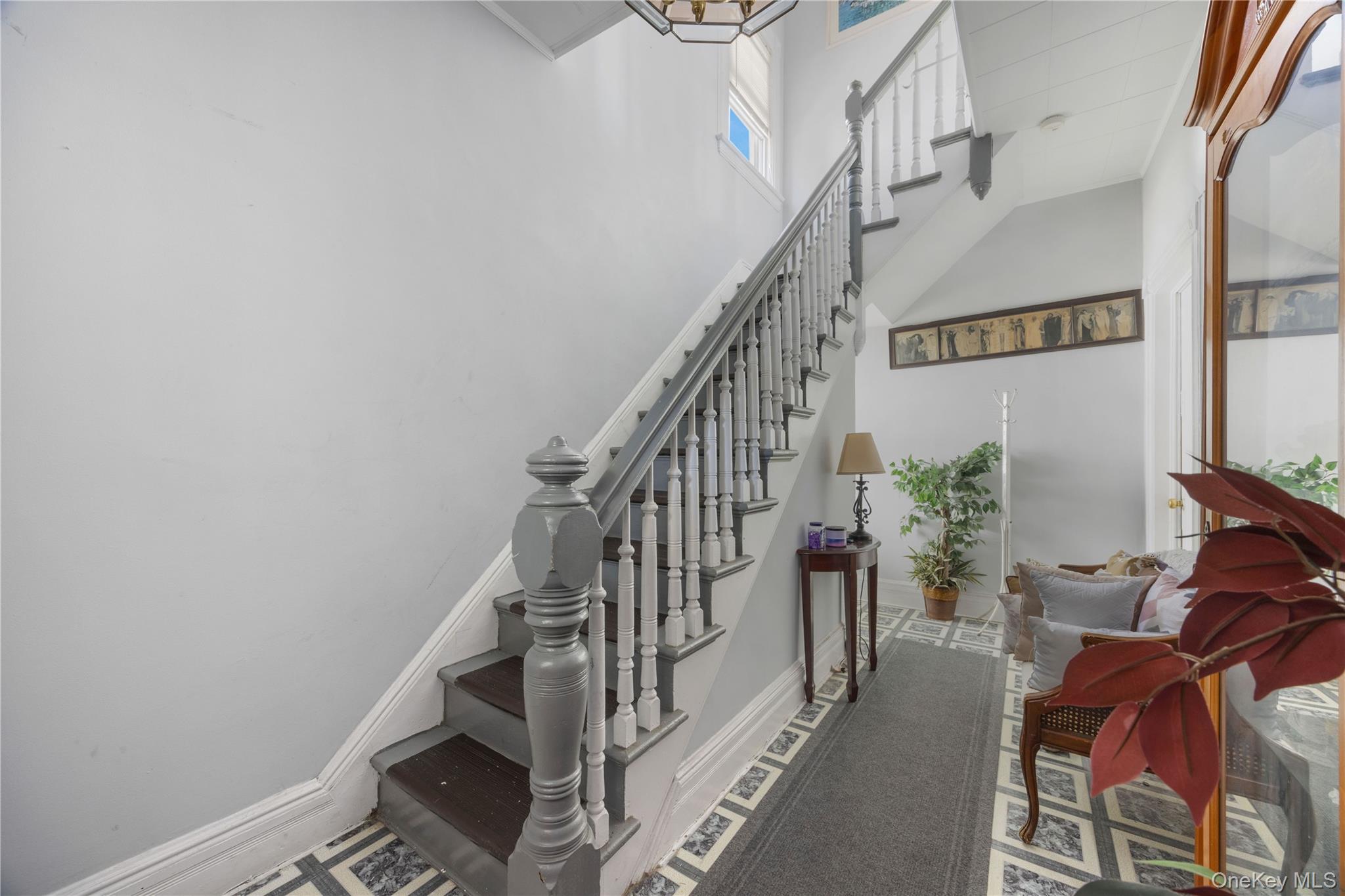 407 N Macquesten Parkway, Mount Vernon, NY 10552