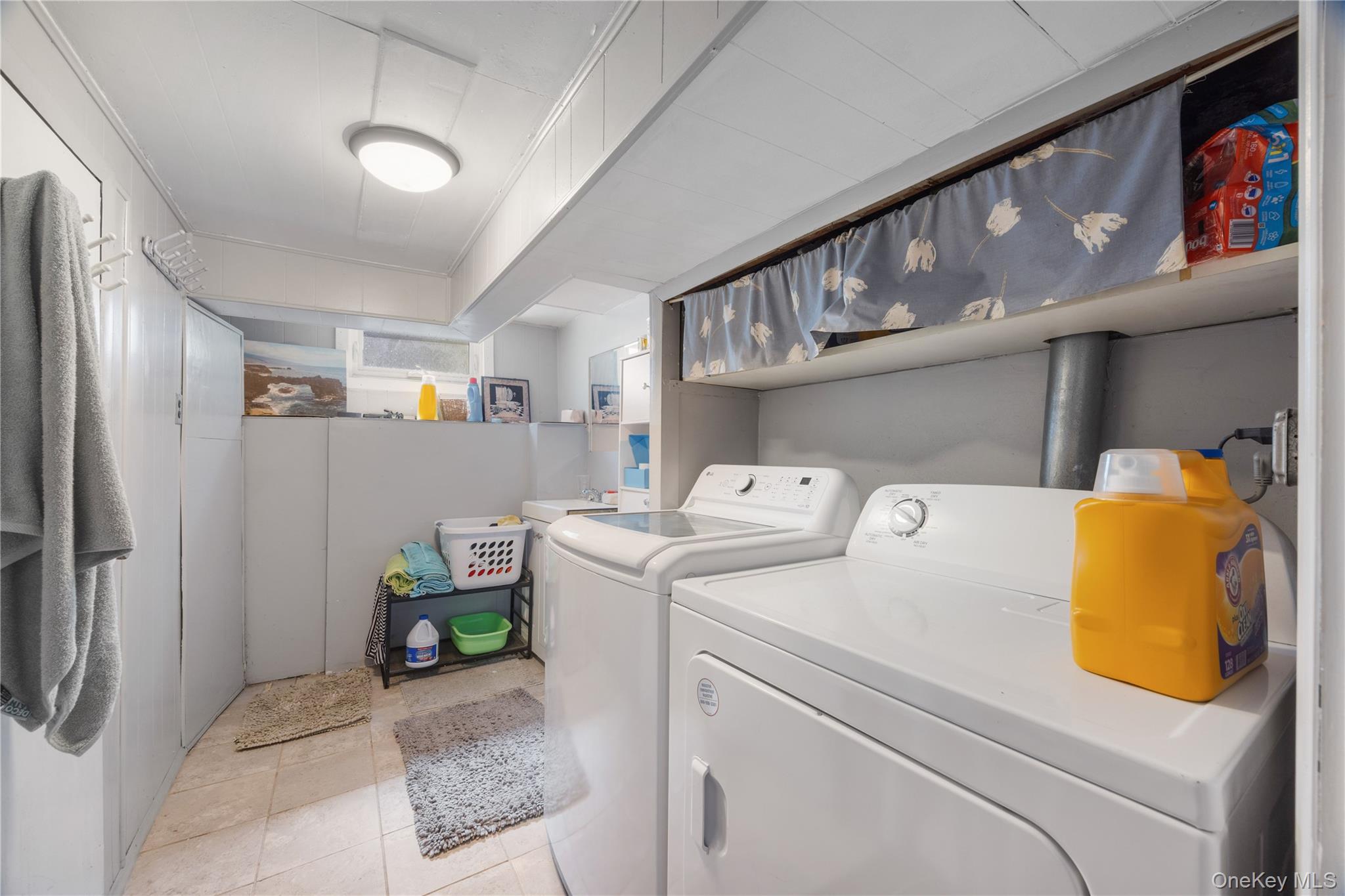 407 N Macquesten Parkway, Mount Vernon, NY 10552