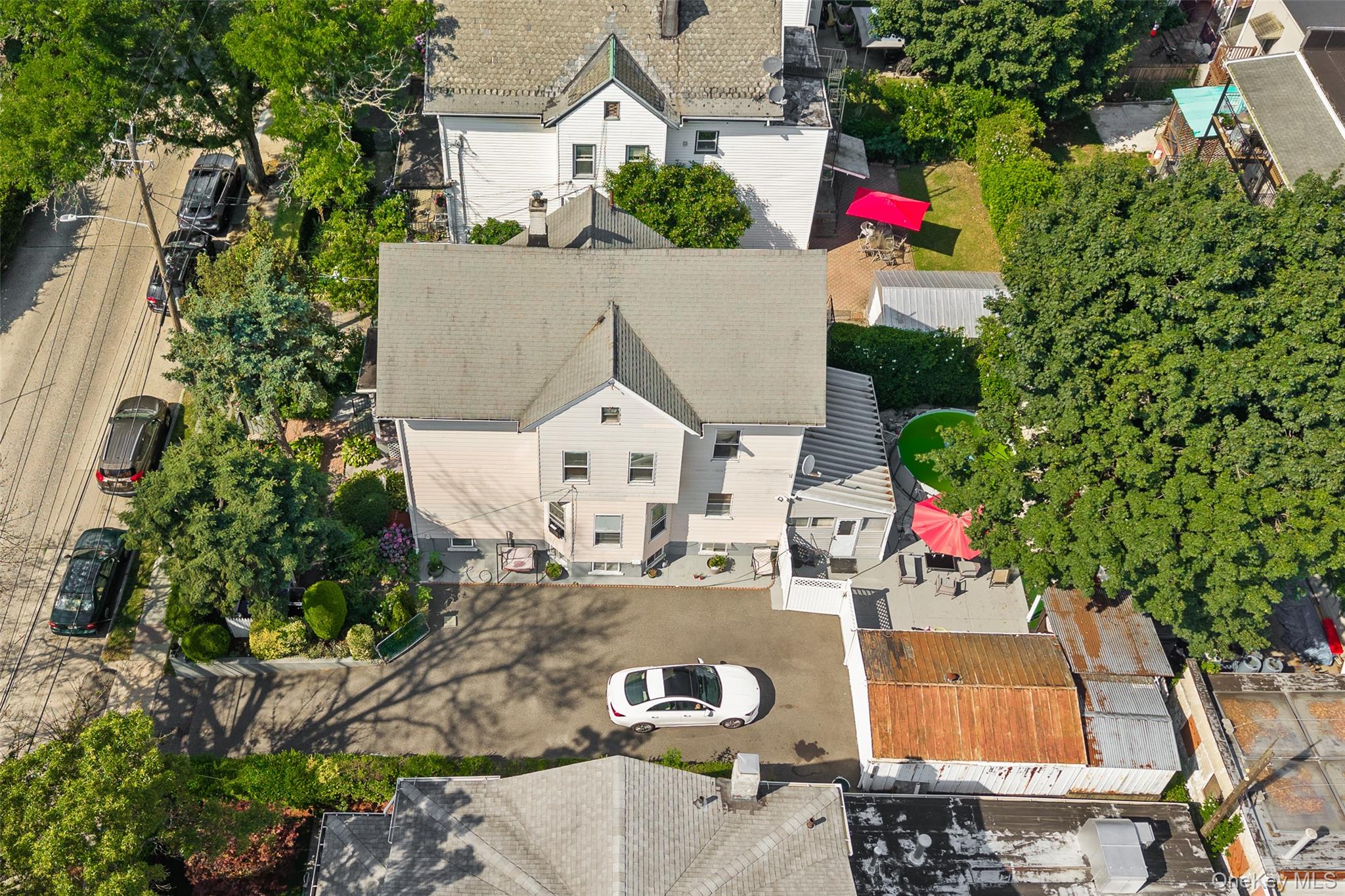 407 N Macquesten Parkway, Mount Vernon, NY 10552