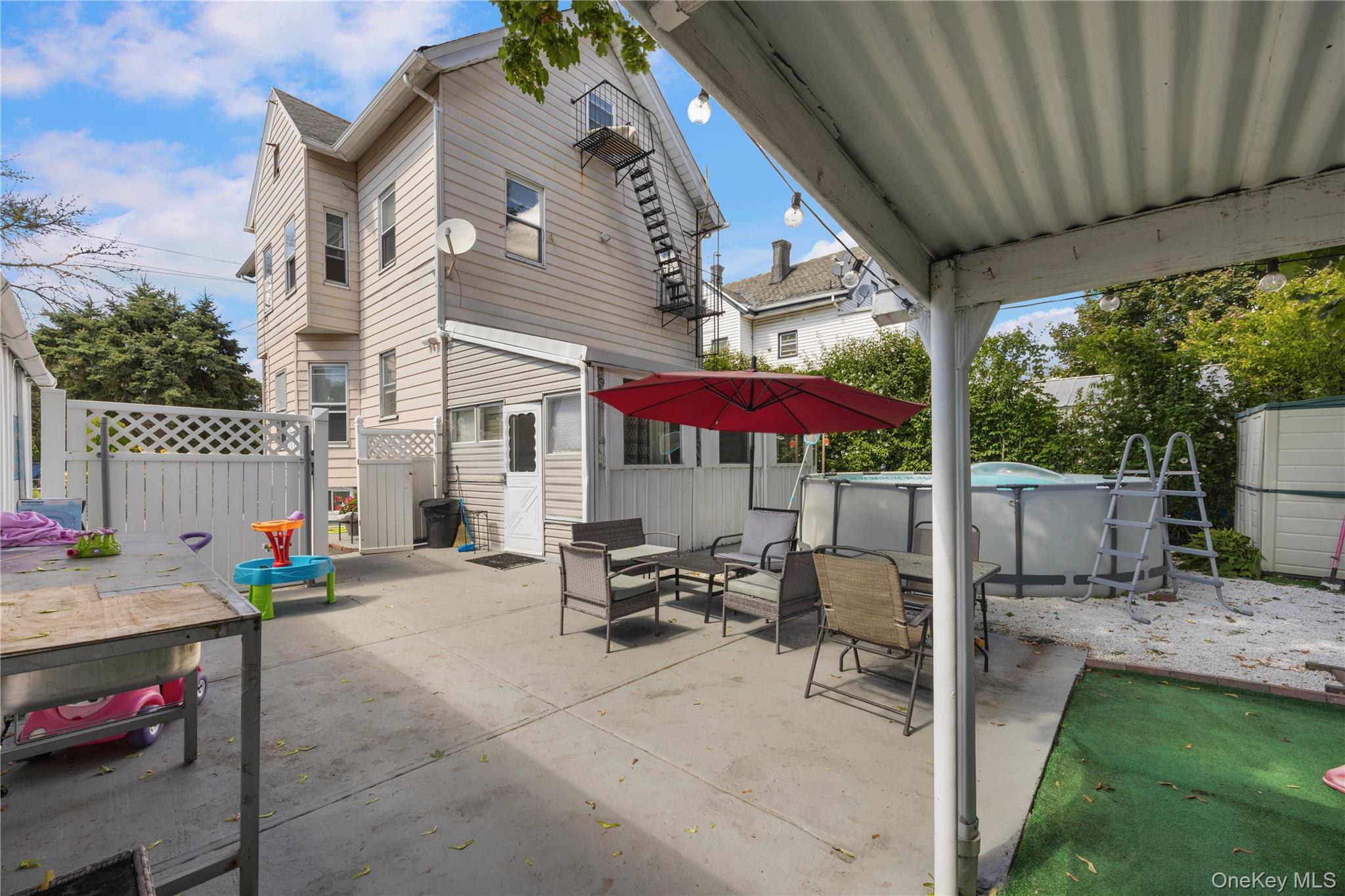 407 N Macquesten Parkway, Mount Vernon, NY 10552