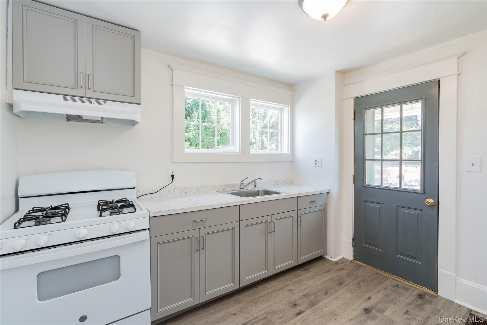 7316-7318 S Broadway, Red Hook, NY 12571